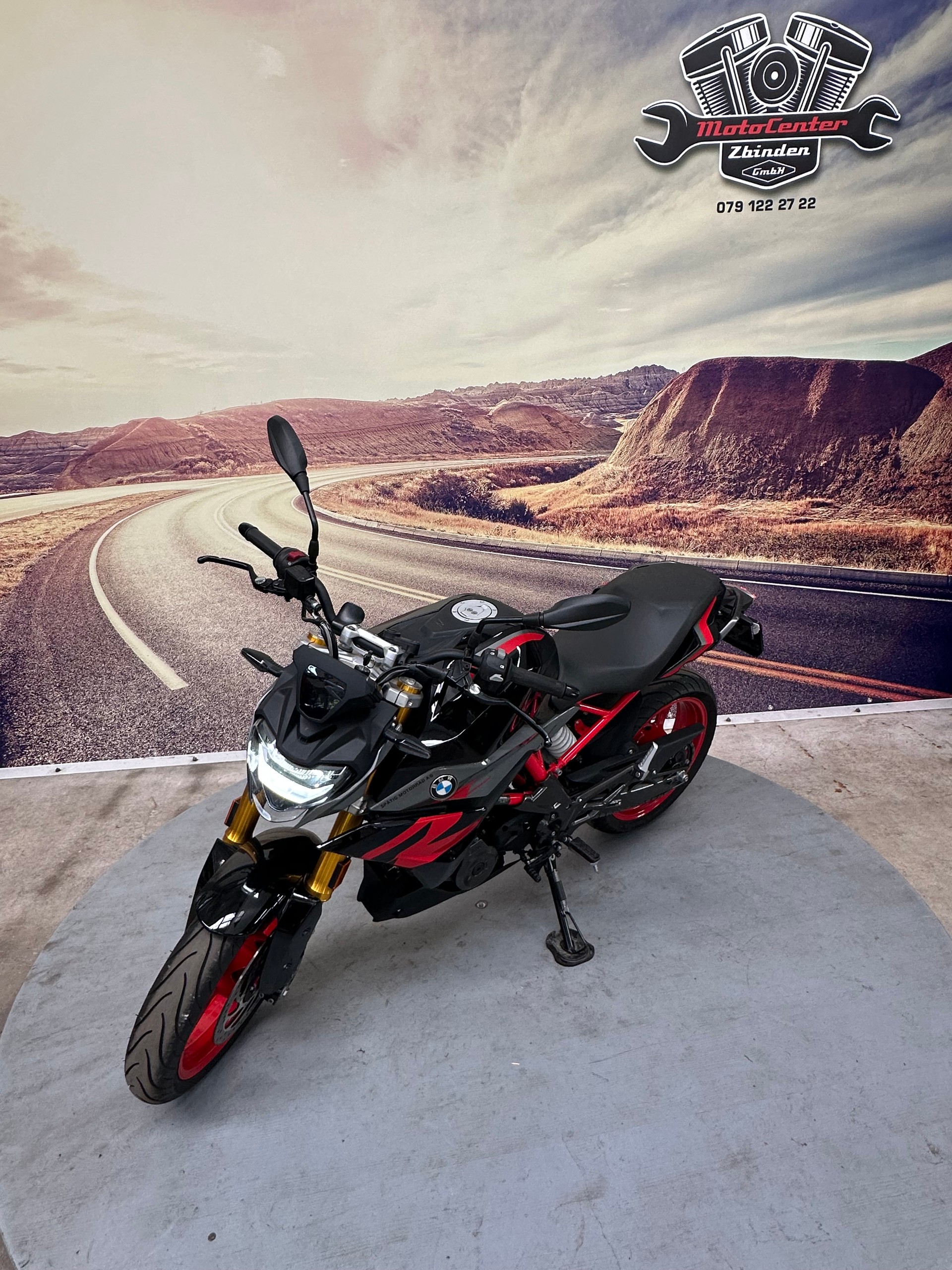 BMW G 310 R-showroom-element-3