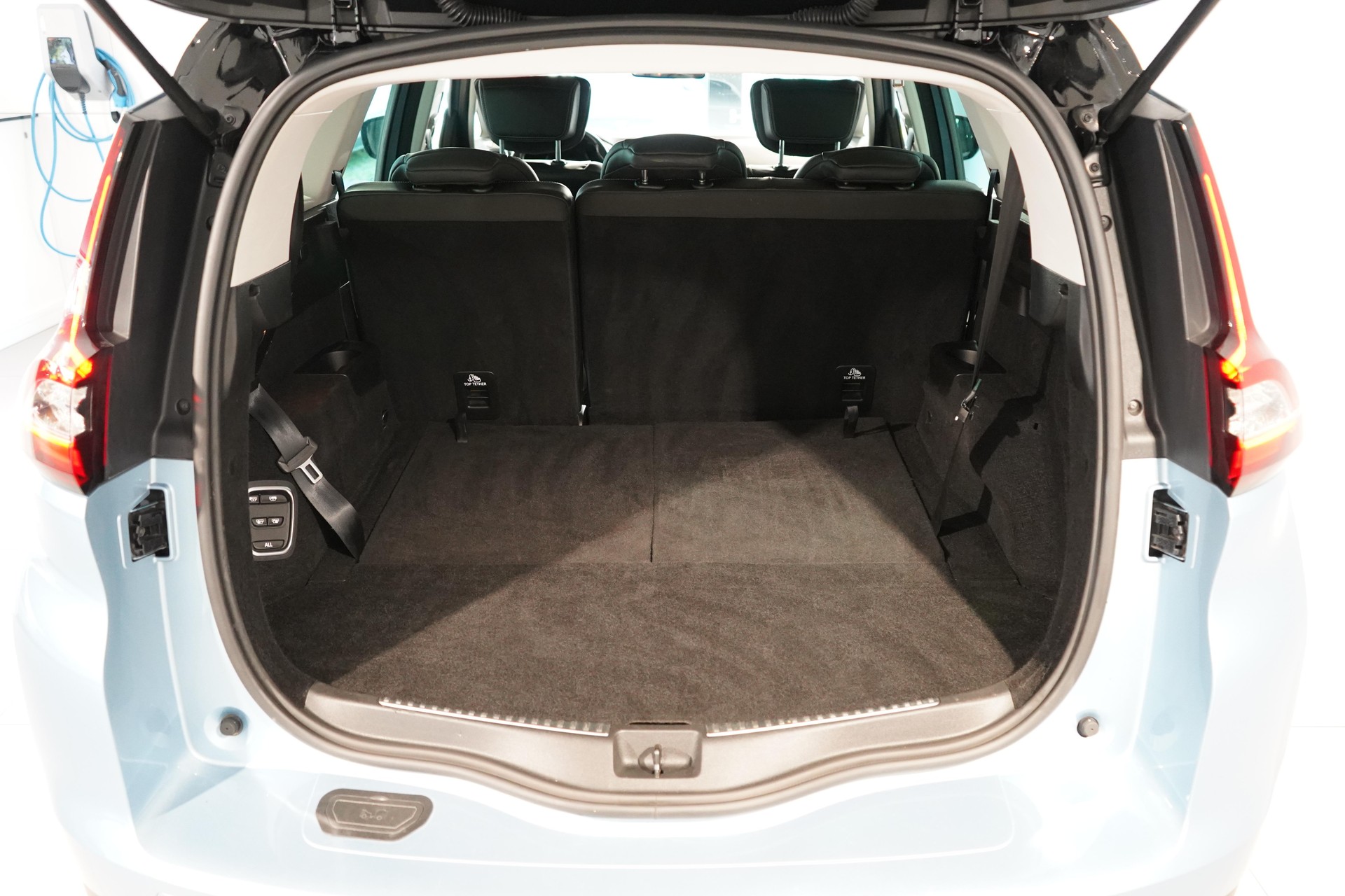 RENAULT Grand Scénic 1.8 Blue dCi 150 Intens EDC-image-6