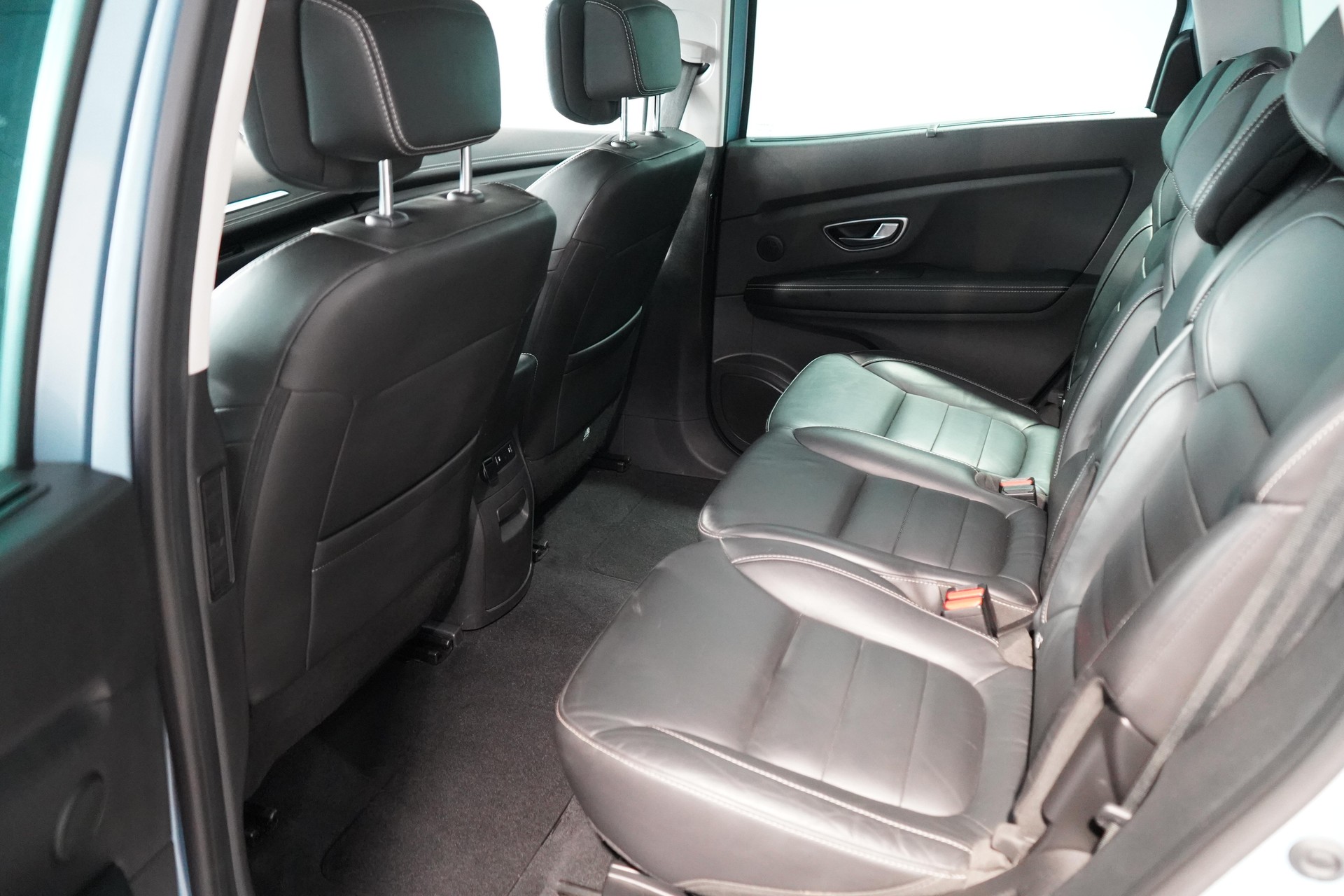 RENAULT Grand Scénic 1.8 Blue dCi 150 Intens EDC-image-21