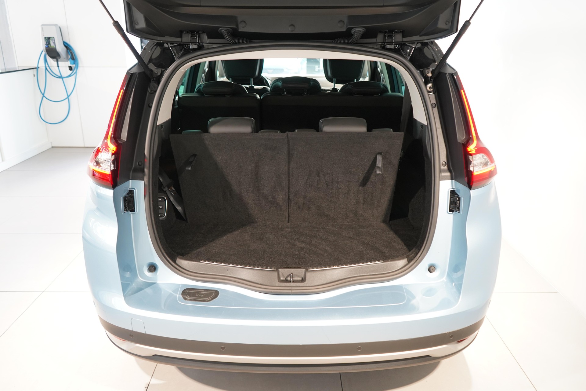 RENAULT Grand Scénic 1.8 Blue dCi 150 Intens EDC-image-5