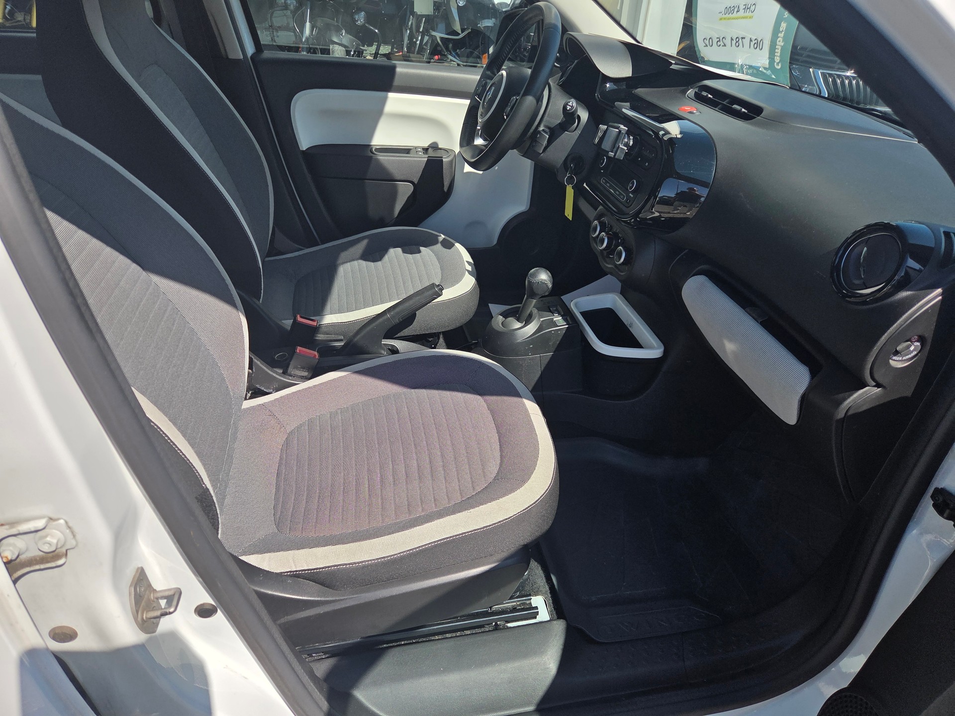 RENAULT Twingo 0.9 City EDC-image-10