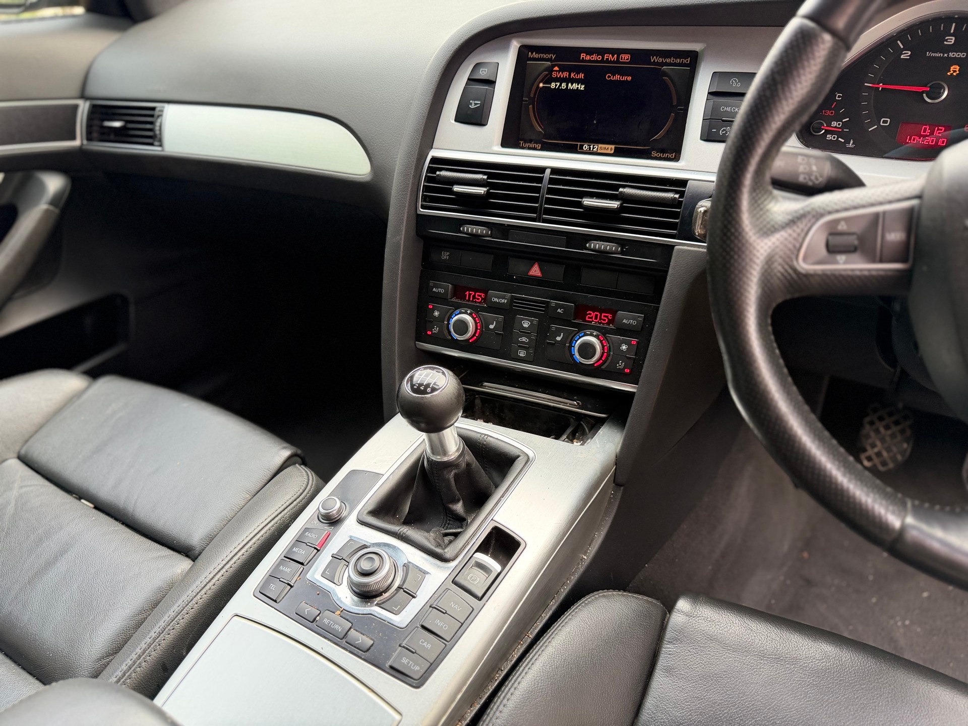 AUDI A6 Limousine 2.7 V6 TDI-image-9