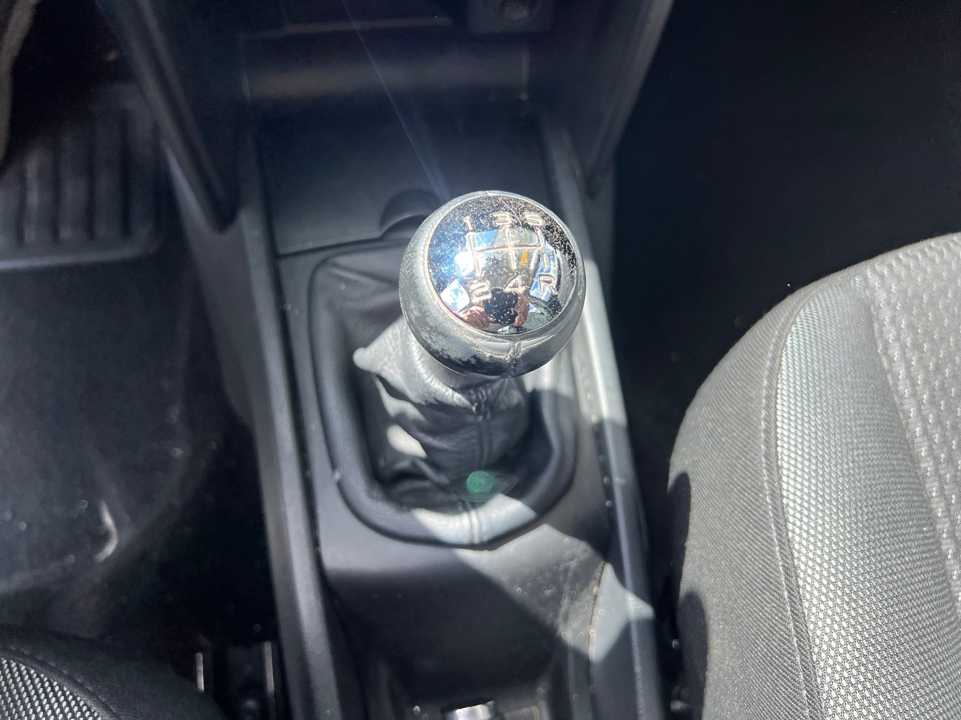 PEUGEOT 207 1.4 16V Sport *** Klima * Alufelgen * Glassdach * 8 fachbereift **-image-20