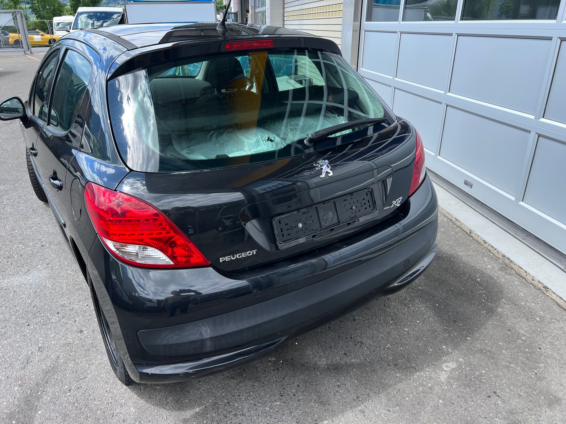 PEUGEOT 207 1.4 16V Sport *** Klima * Alufelgen * Glassdach * 8 fachbereift **-image-5