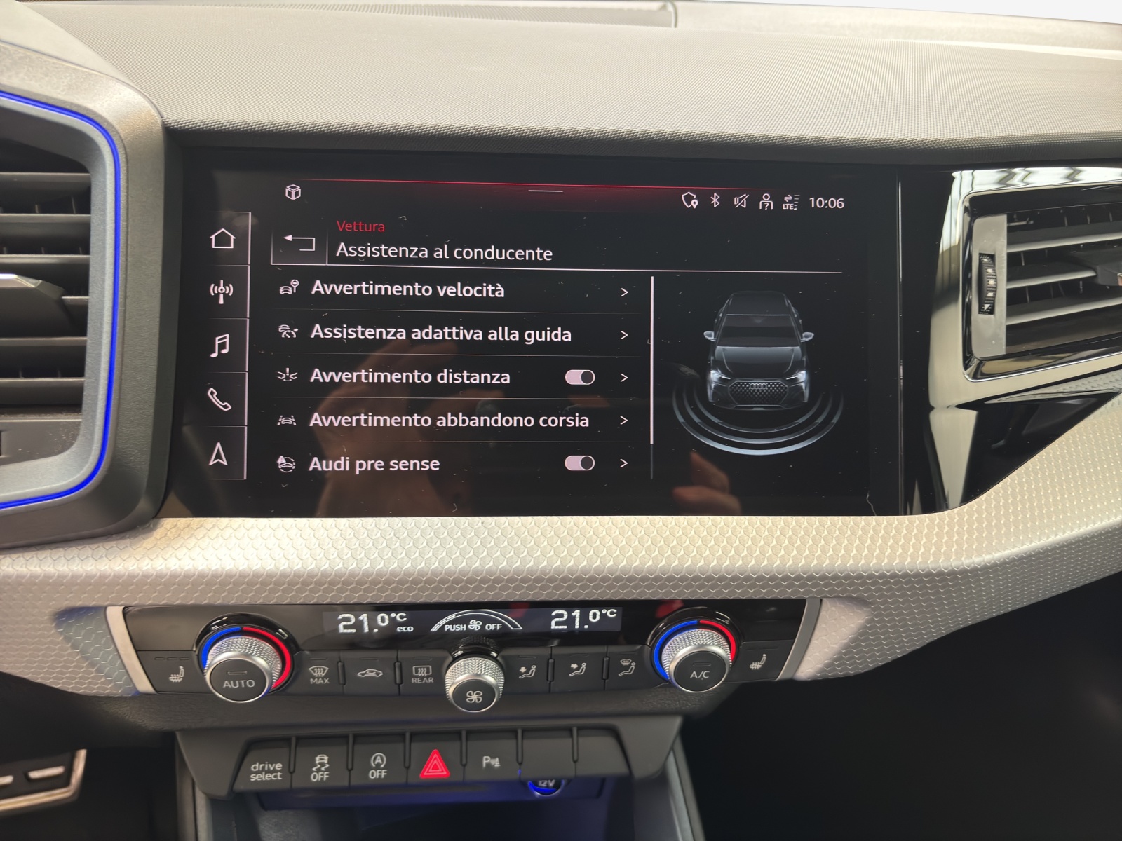 AUDI A1 allstreet 30 TFSI Attraction S-tronic-image-14