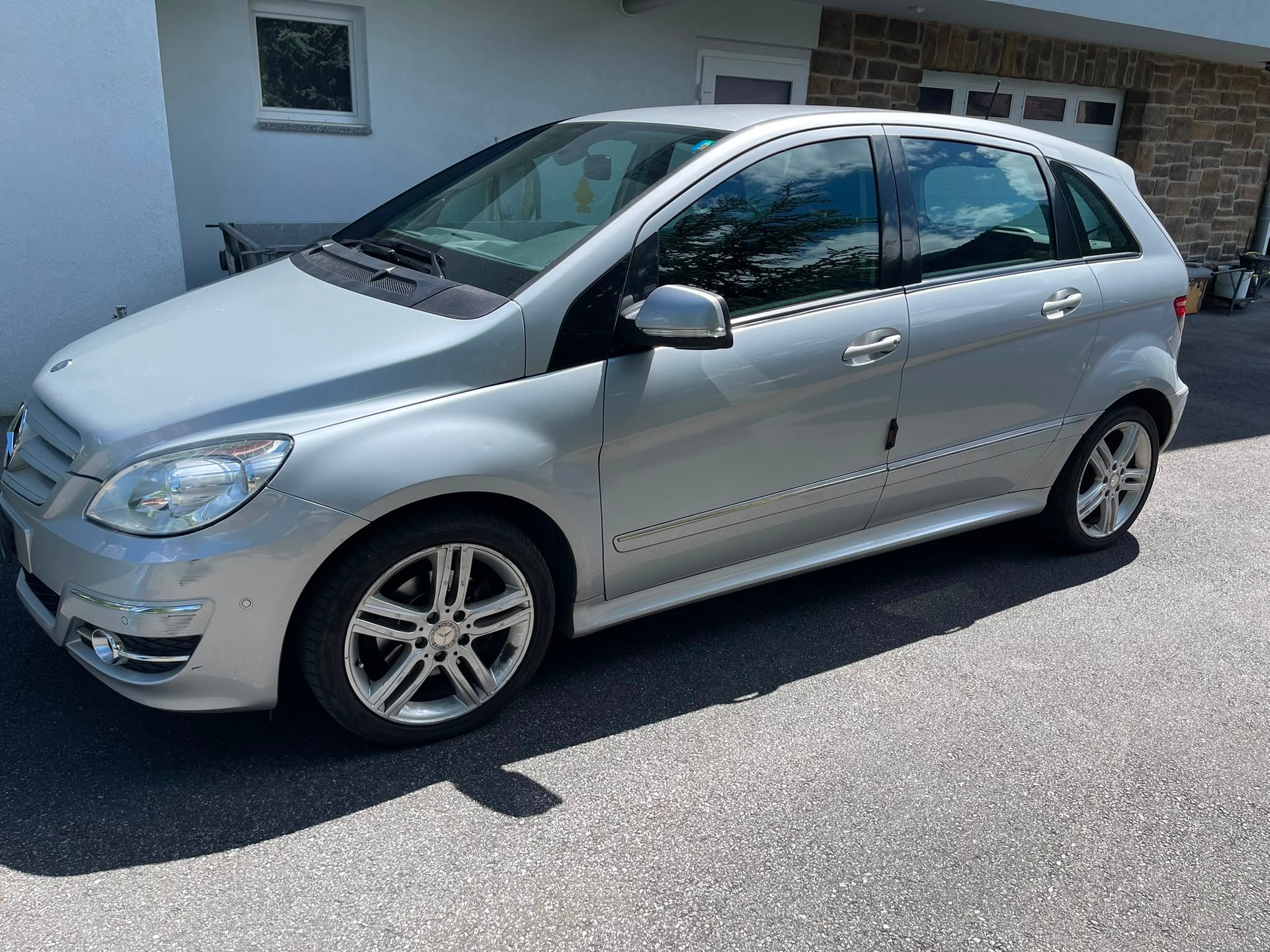 MERCEDES-BENZ B 200 Autotronic-image-2