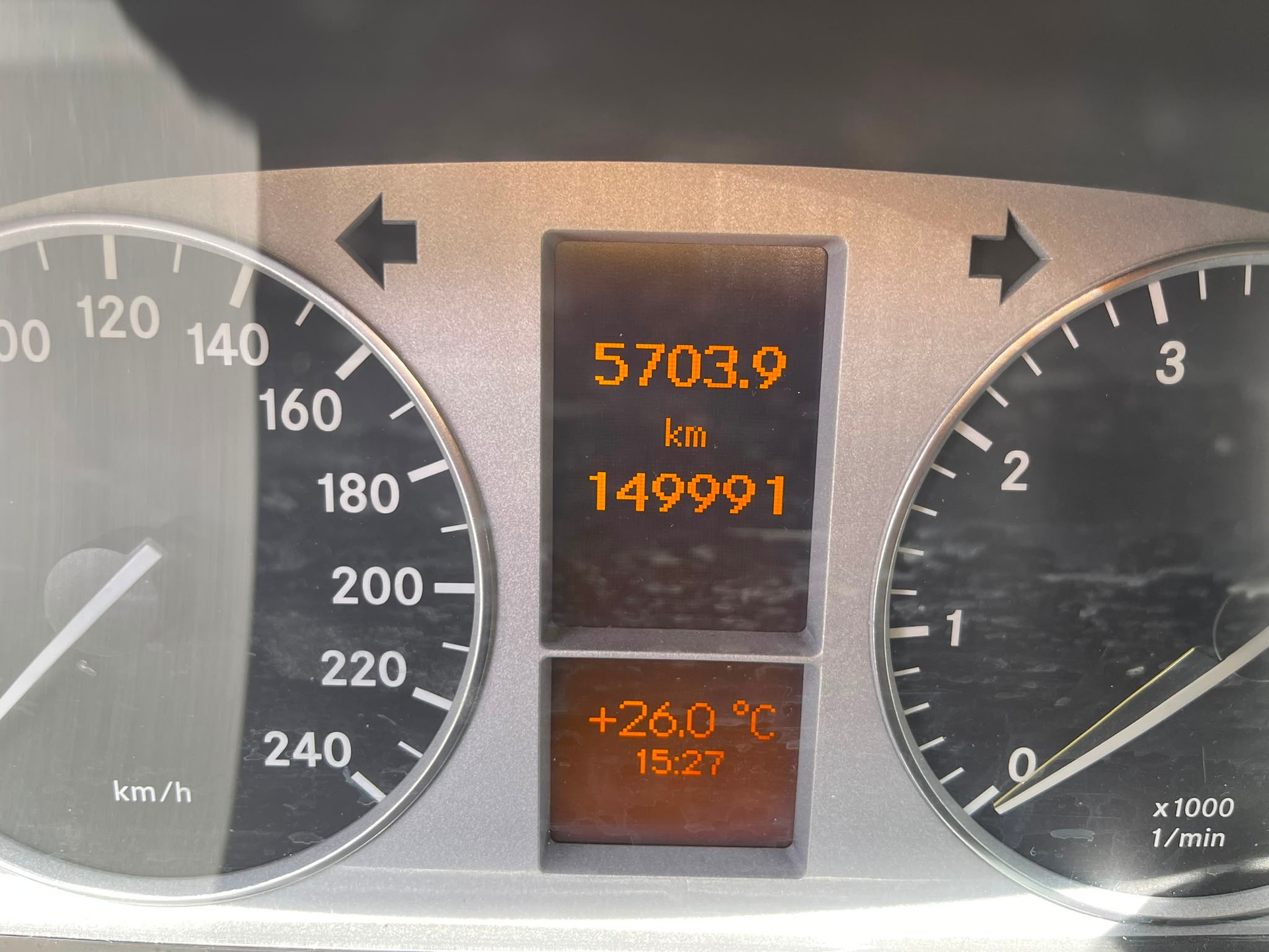 MERCEDES-BENZ B 200 Autotronic-image-7