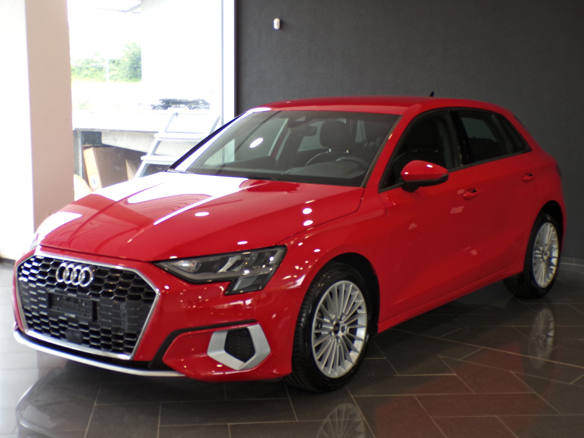 AUDI A3 Sportback 30 g-tron S line S-tronic-image-1