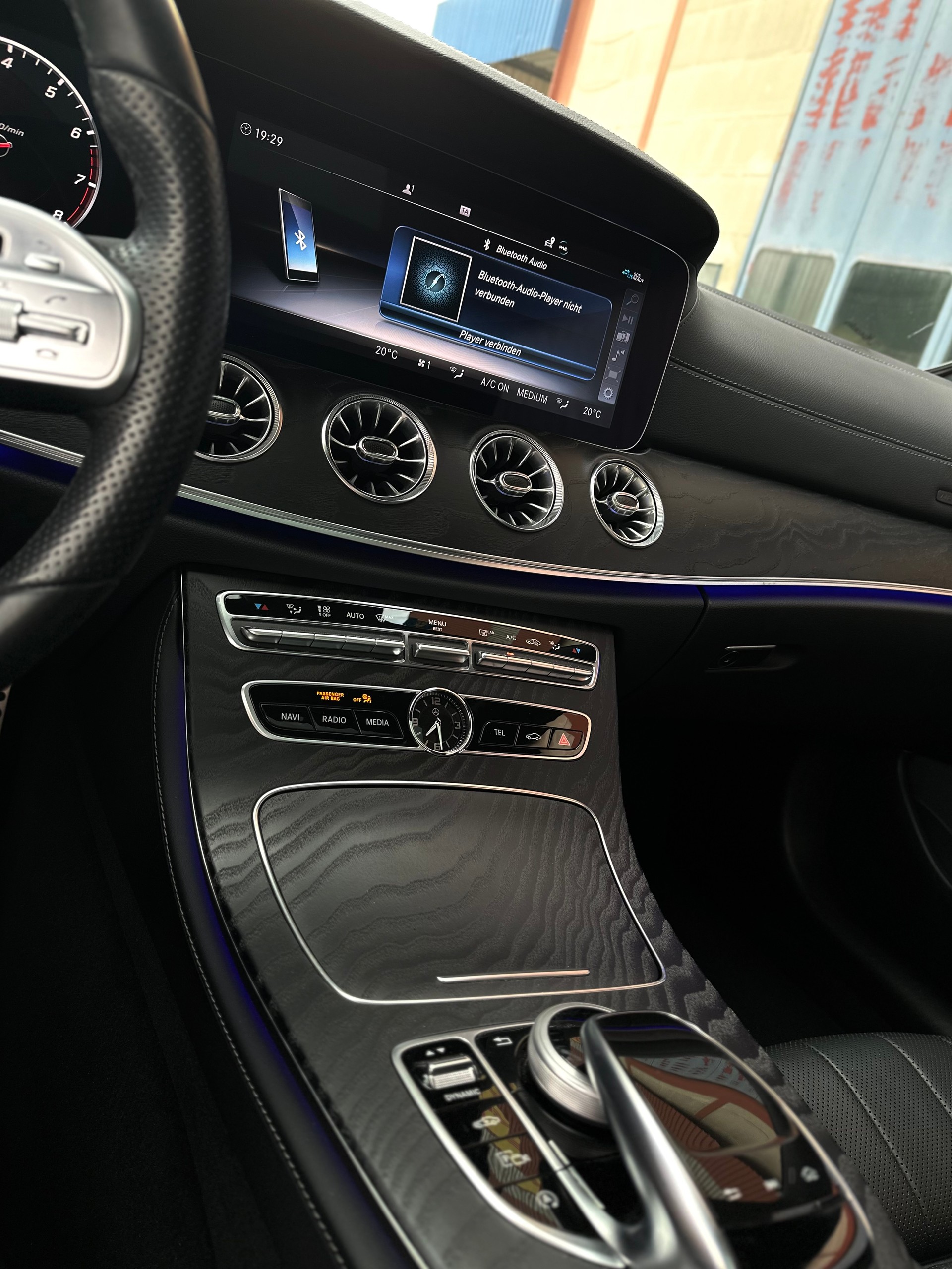 MERCEDES-BENZ E 450 AMG Line 4matic Coupé-image-9