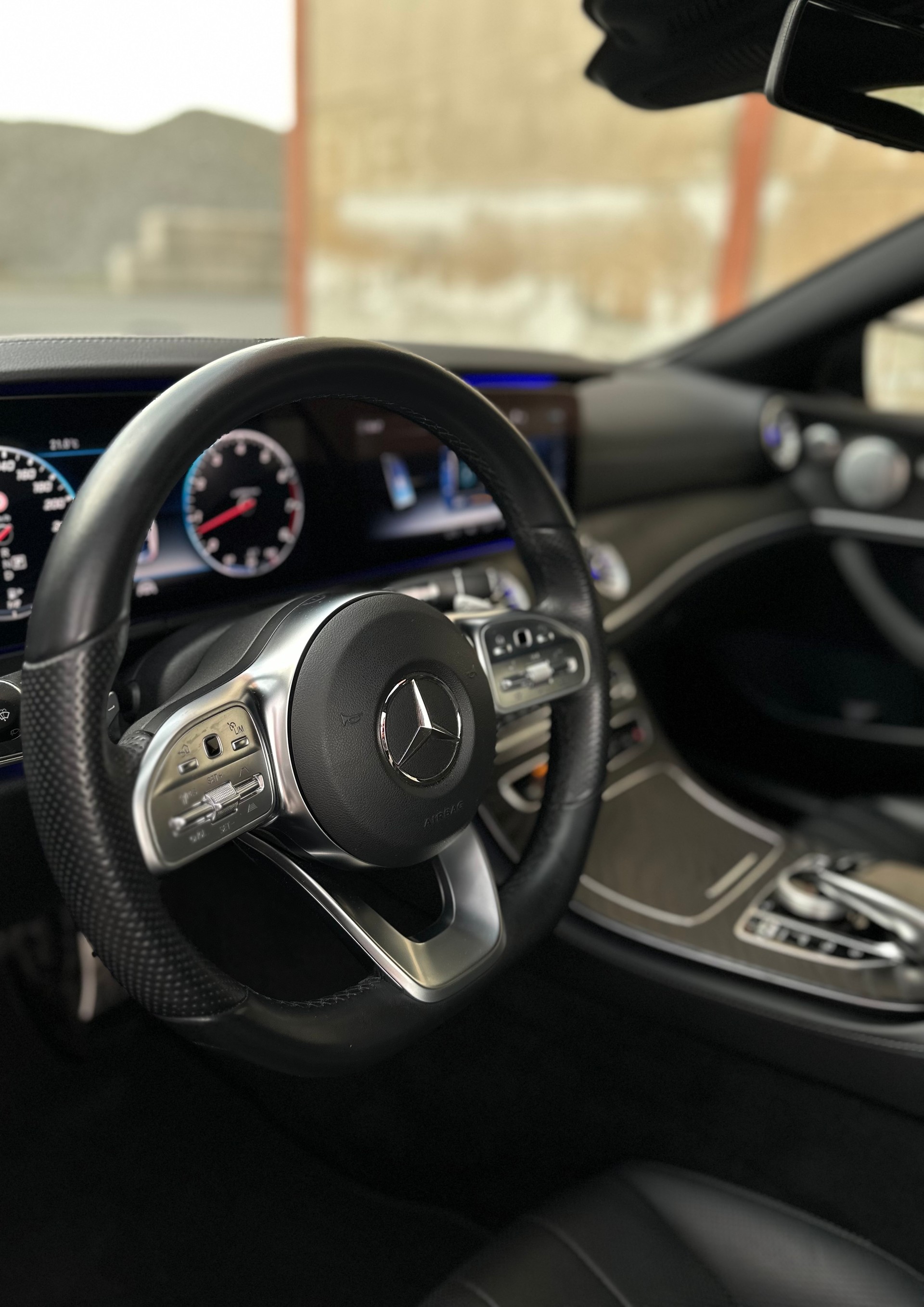 MERCEDES-BENZ E 450 AMG Line 4matic Coupé-image-1