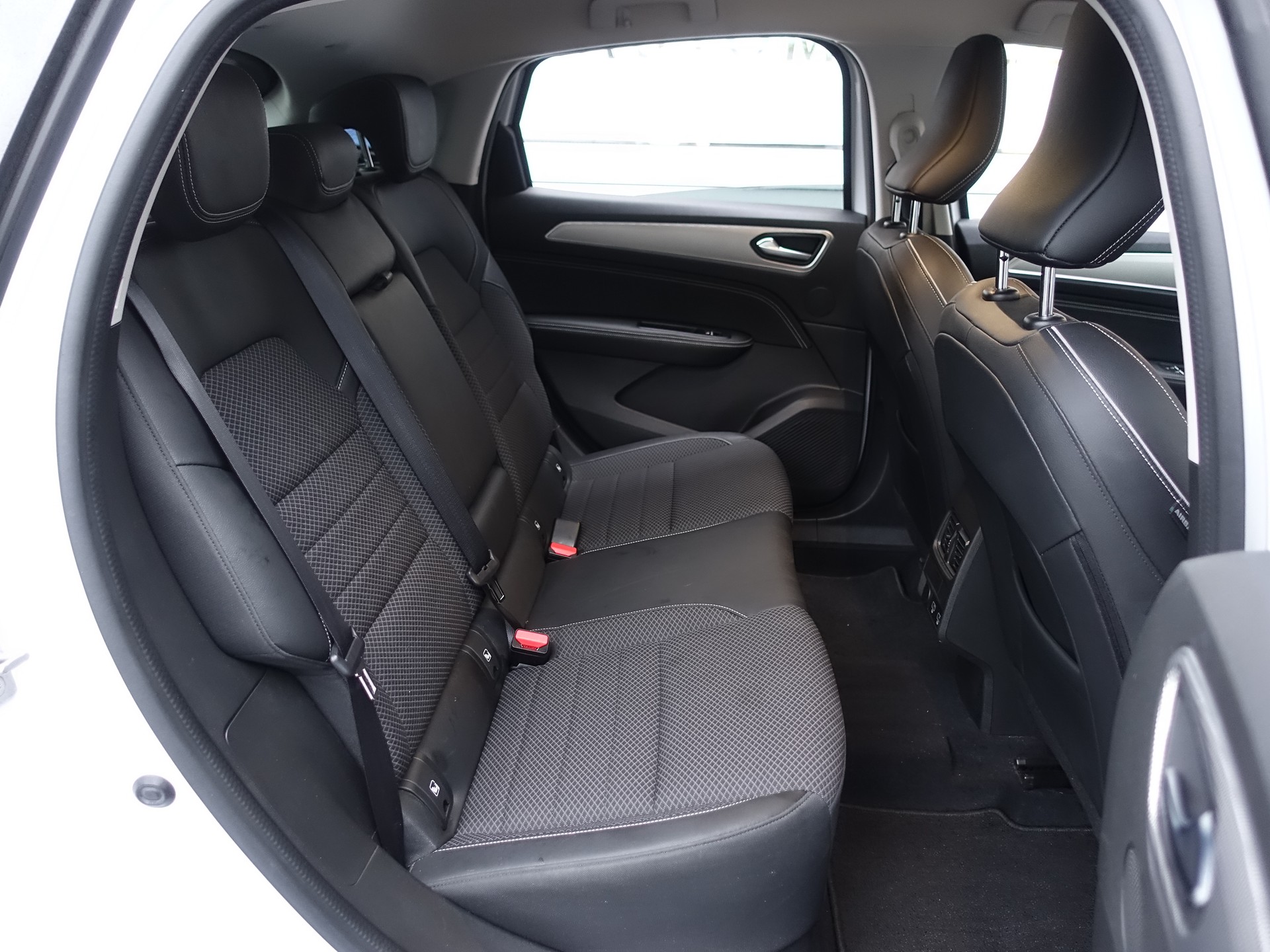 RENAULT Arkana 1.3 TCe Techno EDC-image-13