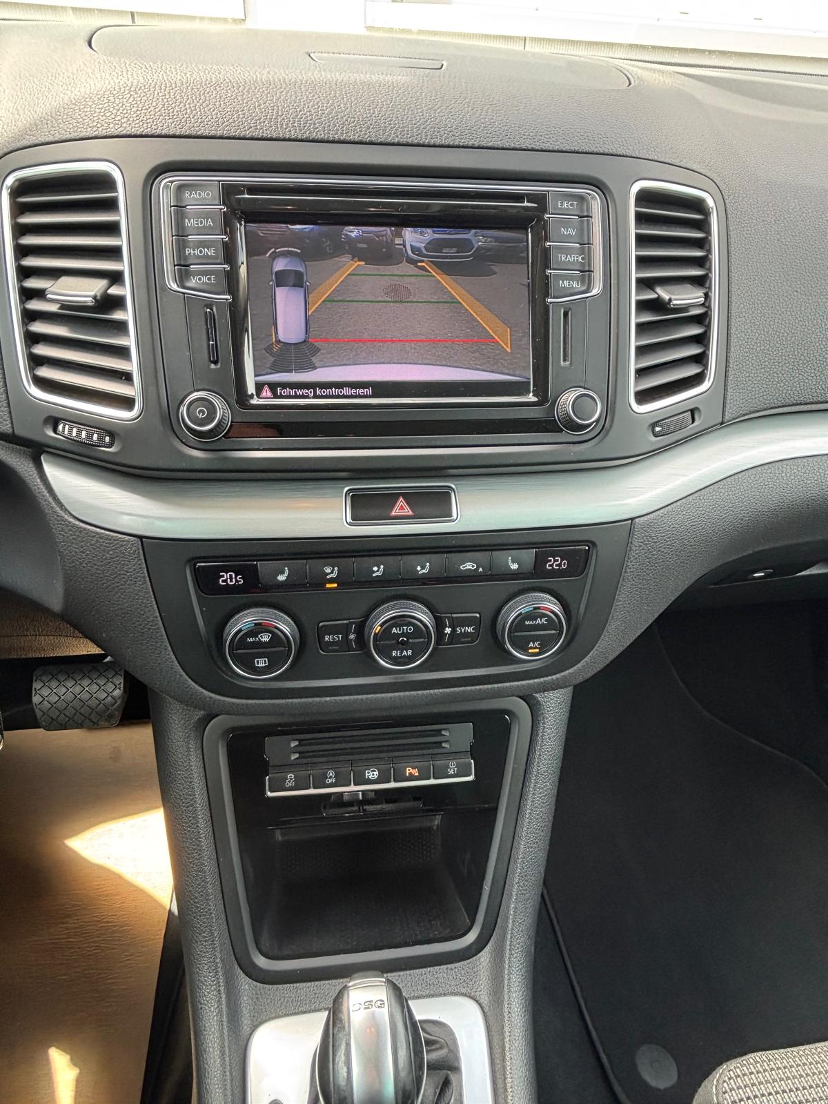 VW Sharan 2.0 TDI BMT Highline DSG-image-8