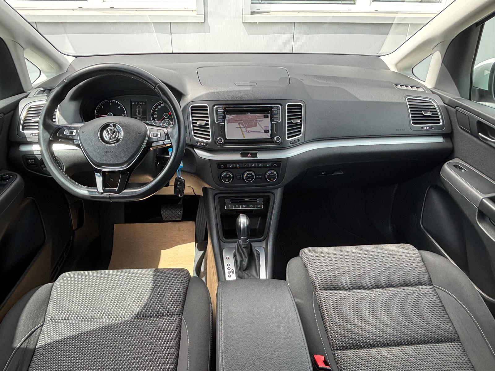 VW Sharan 2.0 TDI BMT Highline DSG-image-9