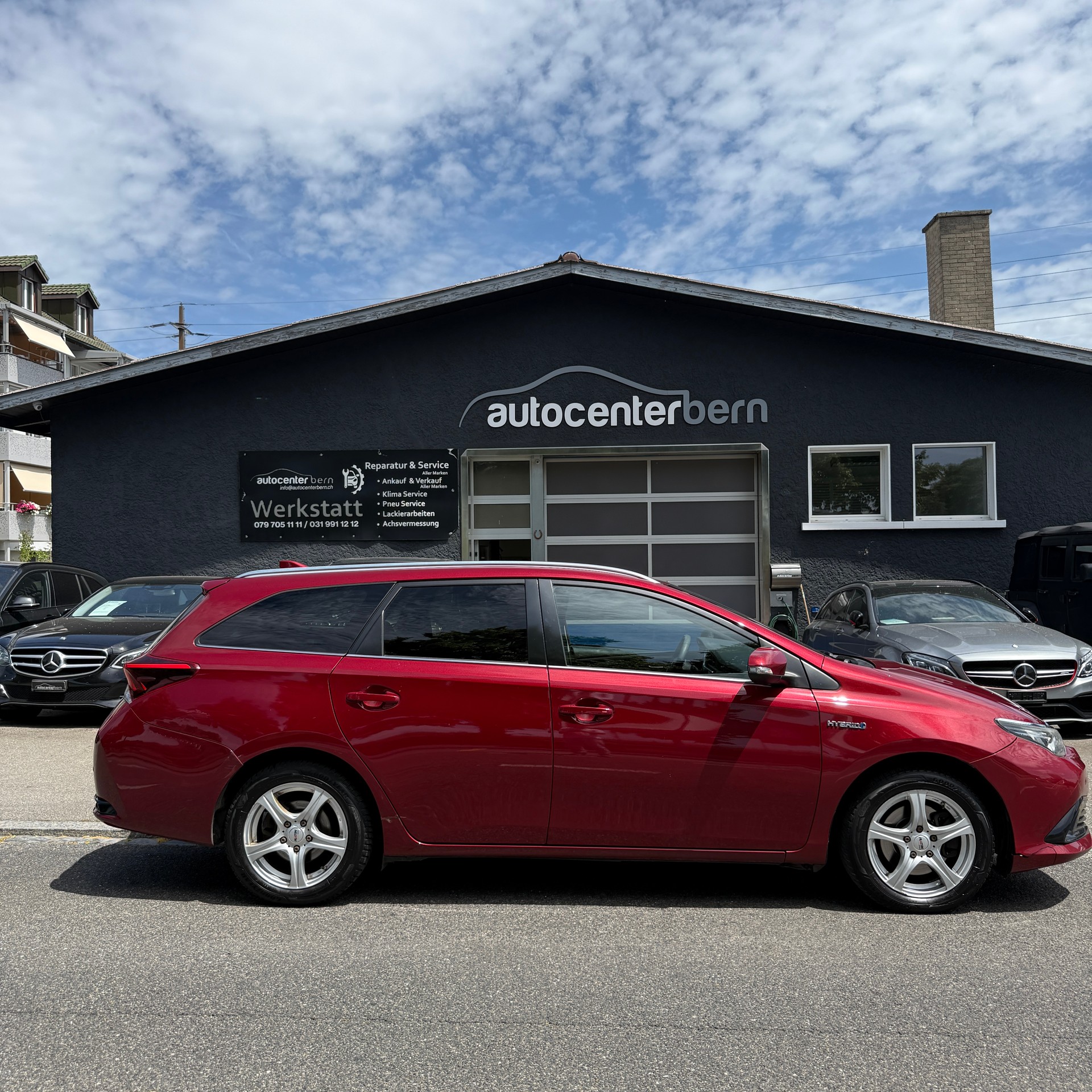 TOYOTA Auris Touring Sports 1.8 HSD Trend e-CVT-image-7