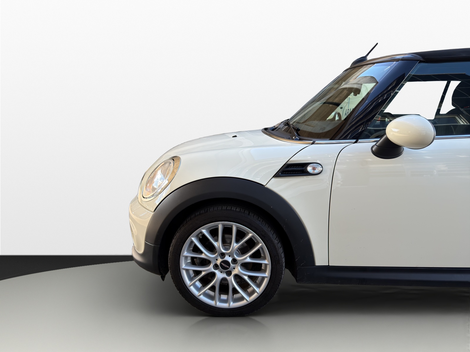 MINI Cooper Cabriolet-image-21