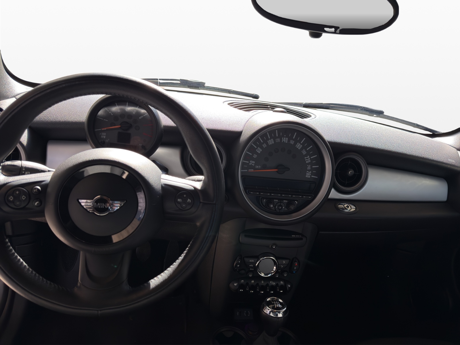 MINI Cooper Cabriolet-image-13