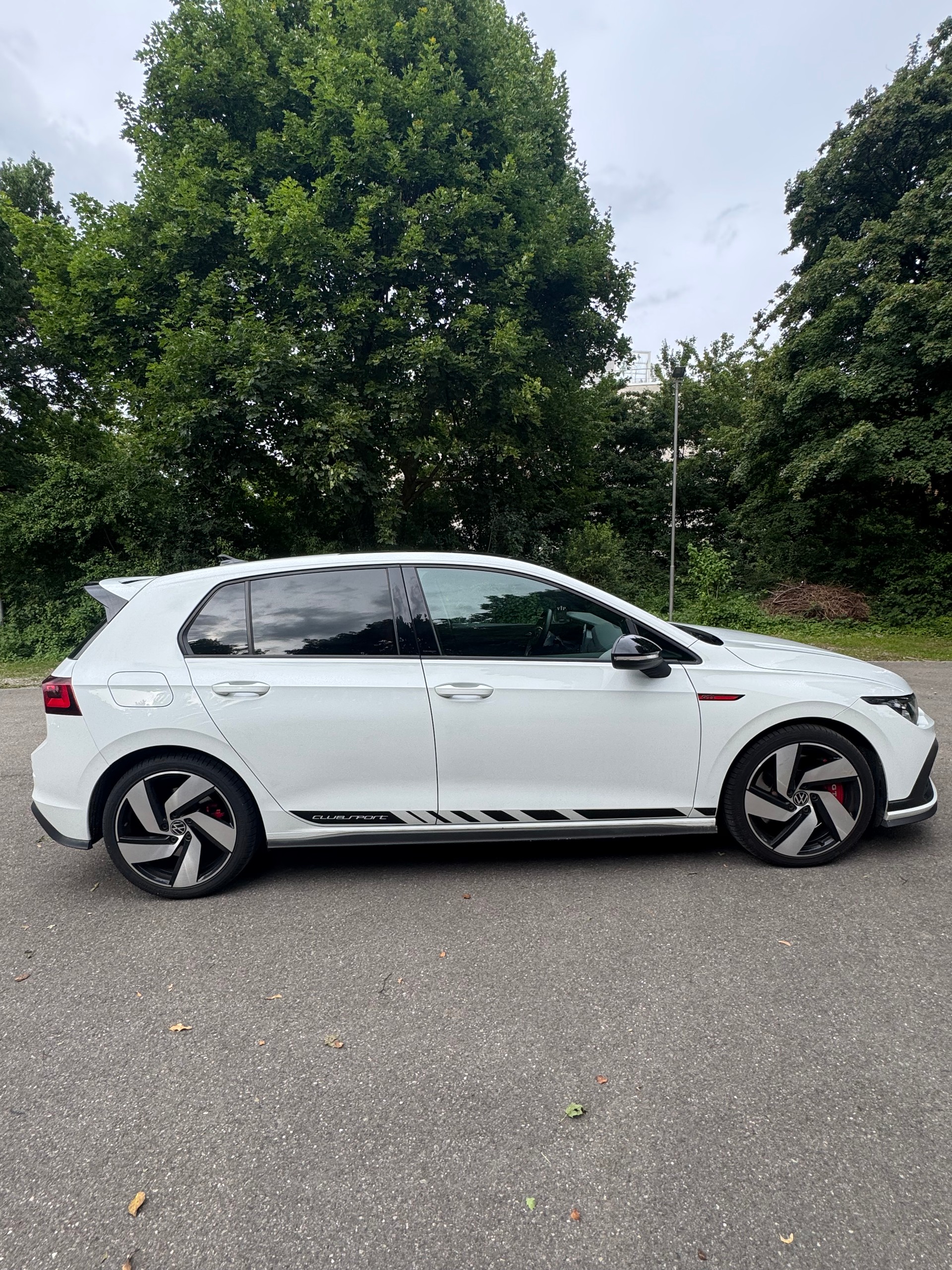 VW Golf 8 2.0 TSI GTI Clubsport DSG-image-2
