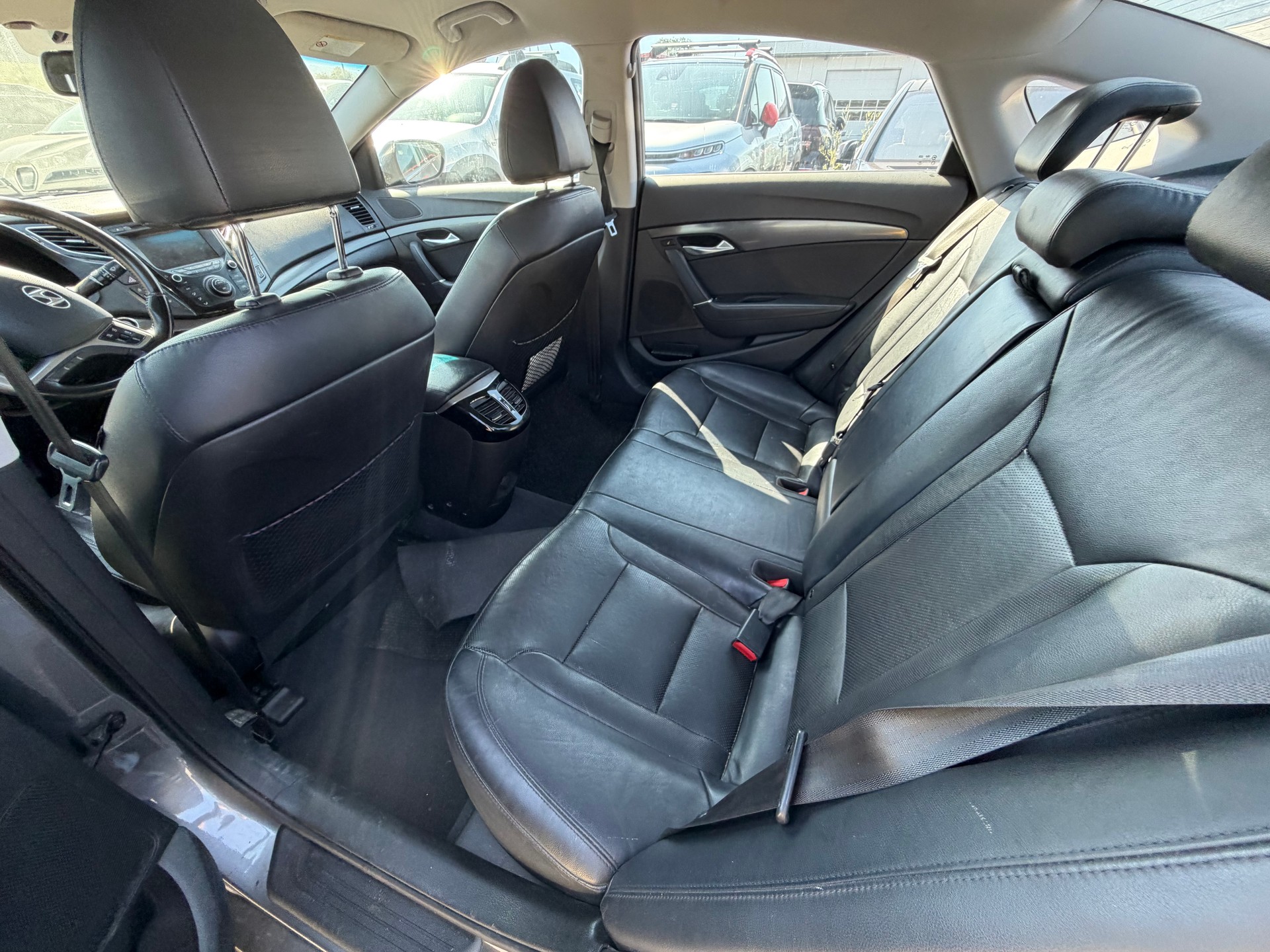 HYUNDAI i40 Wagon 1.7 CRDI ISG Origo-image-9