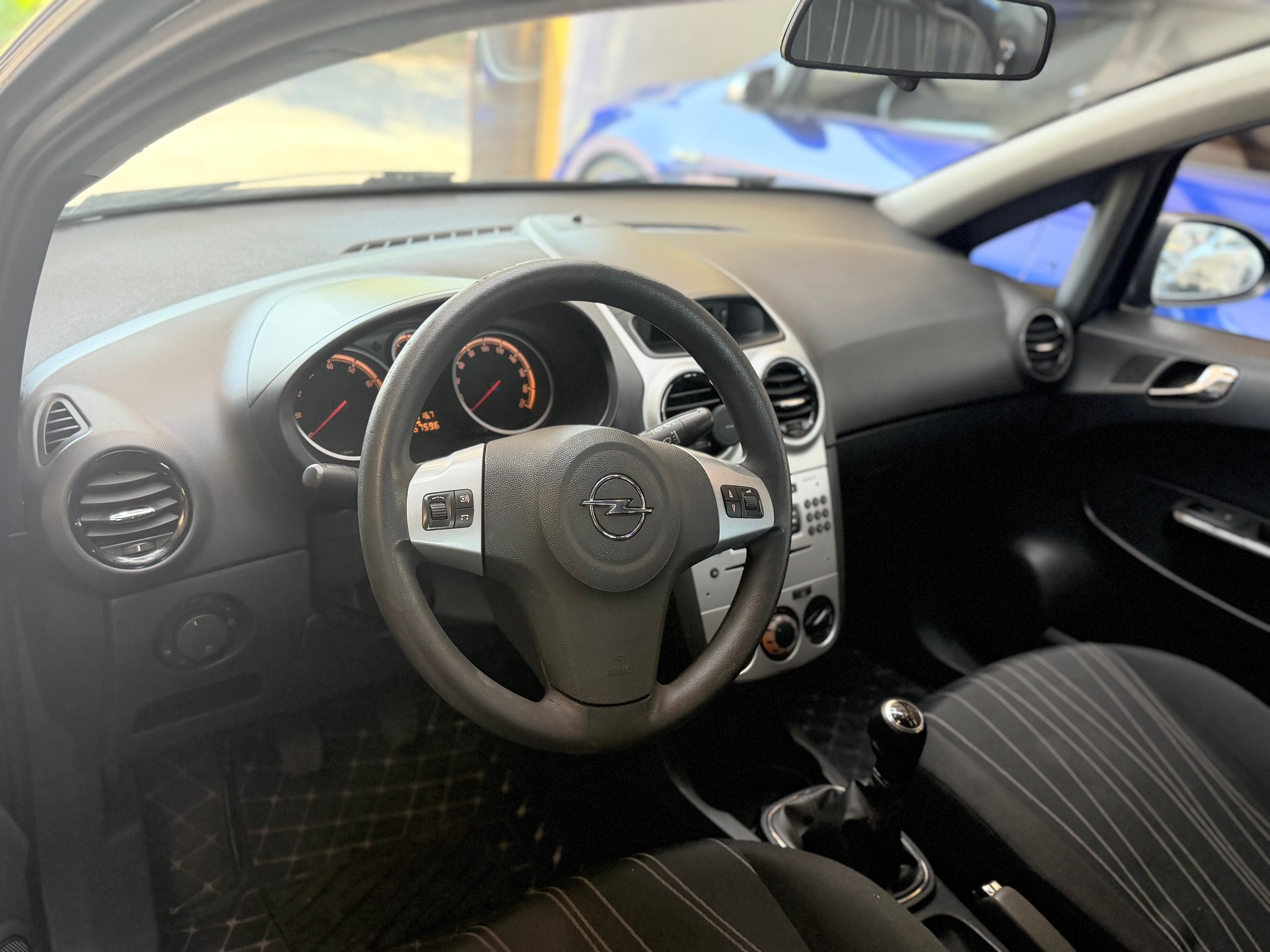 OPEL Corsa 1.4 TP Enjoy-image-6