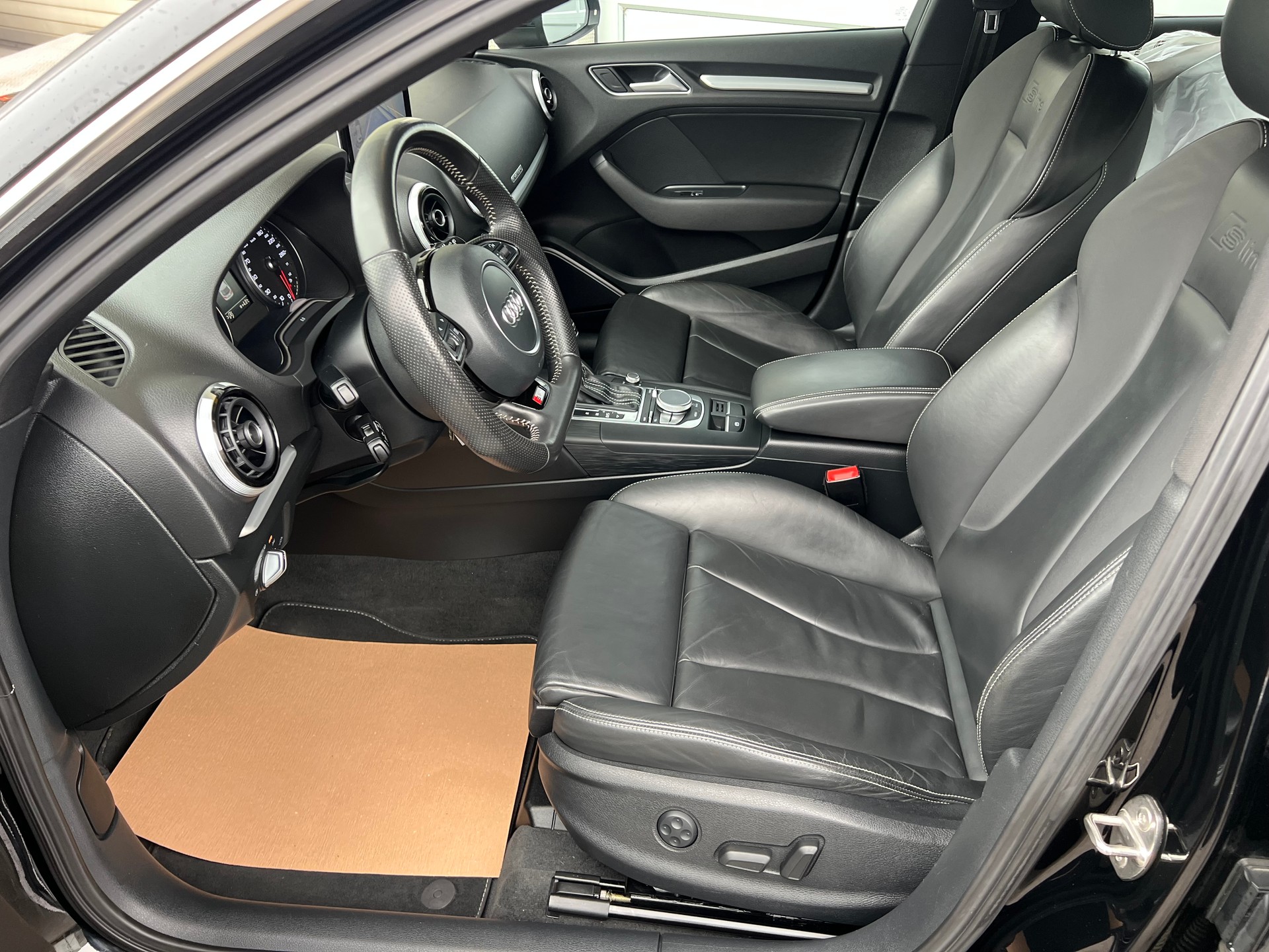 AUDI A3 Sportback 2.0 TDI S-Line Ambition 4x4 *Navigation * Leder * Rückfahrtkamera * ab MFK 11.2025 * 1 Jahr Garantie möglich ***-image-14