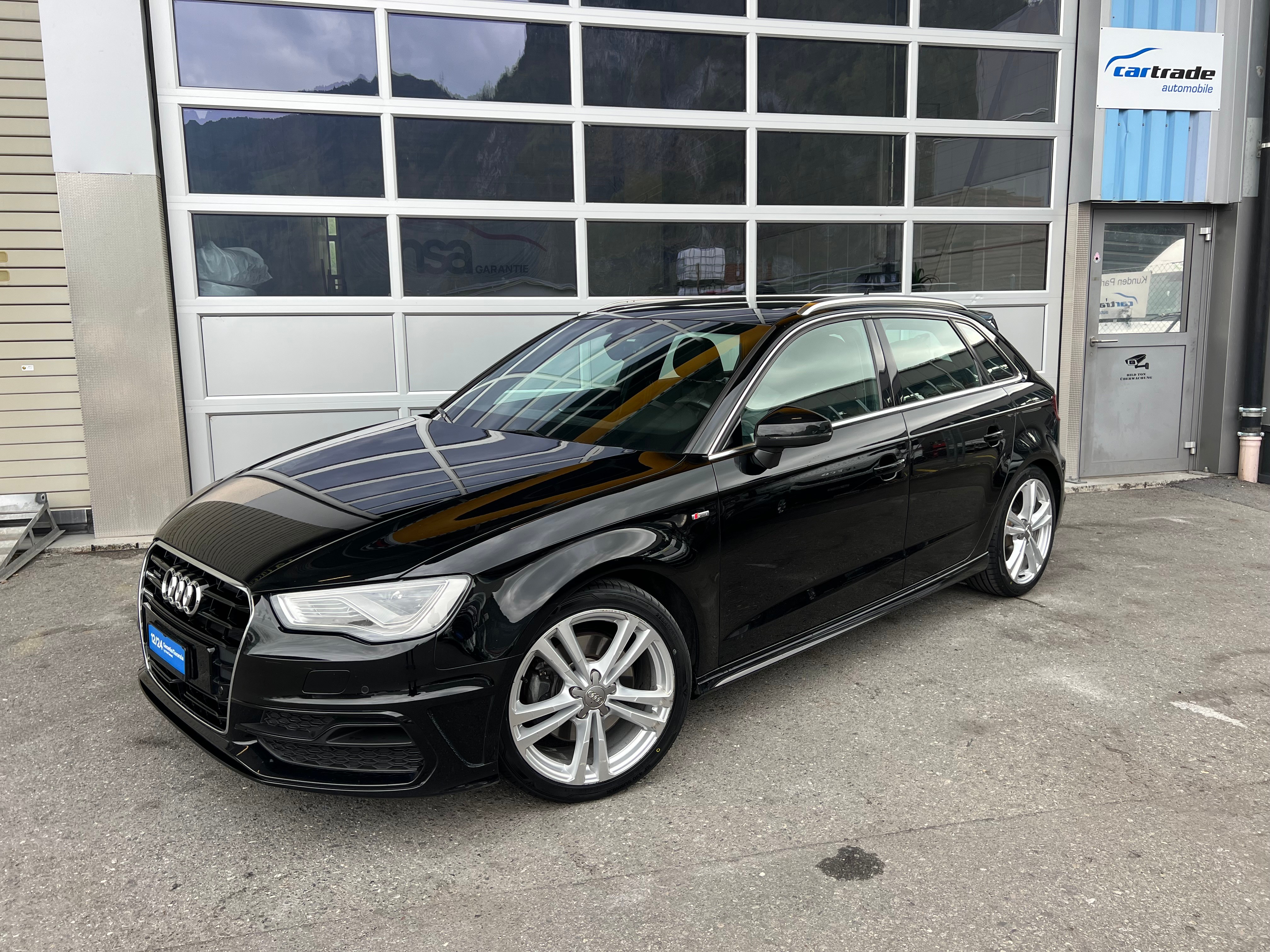 Car photo