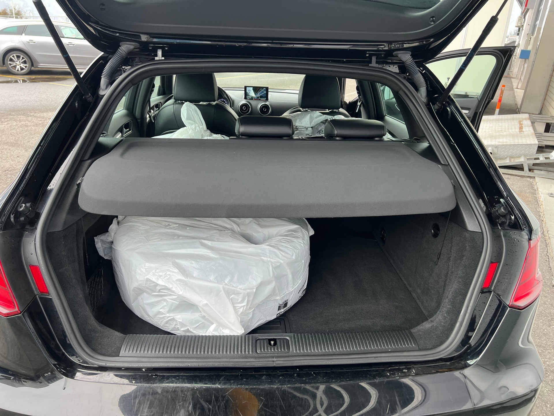 AUDI A3 Sportback 2.0 TDI S-Line Ambition 4x4 *Navigation * Leder * Rückfahrtkamera * ab MFK 11.2025 * 1 Jahr Garantie möglich ***-image-17