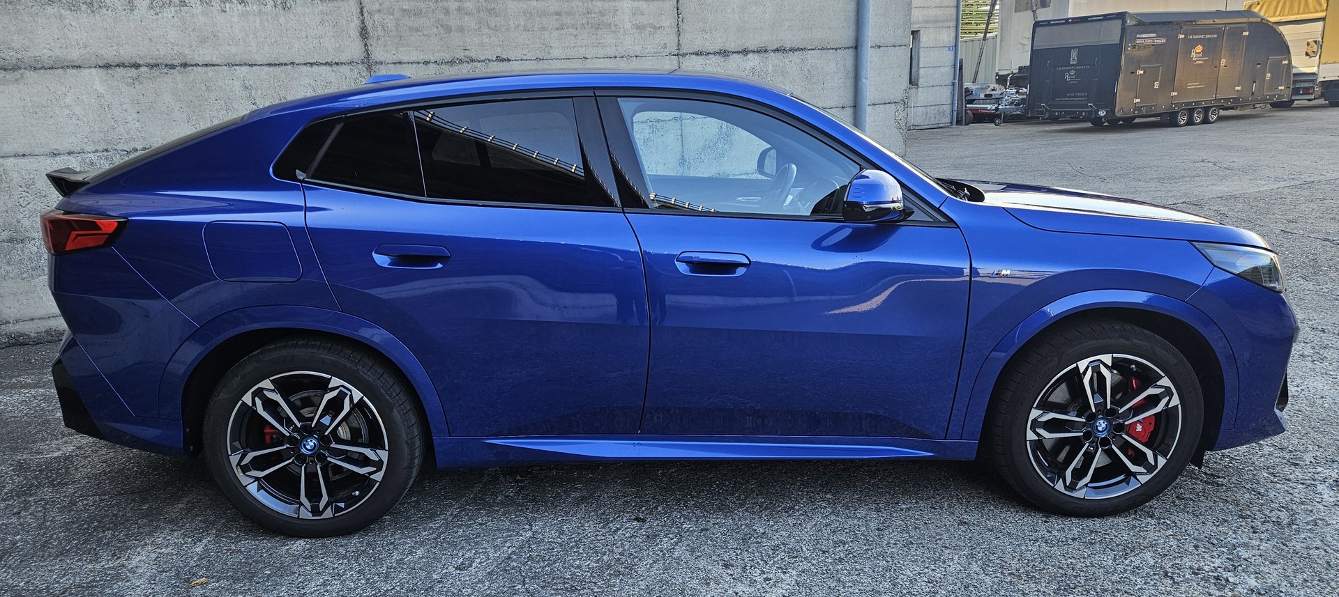 BMW iX2 xDrive 30 M Sport Pro-image-10