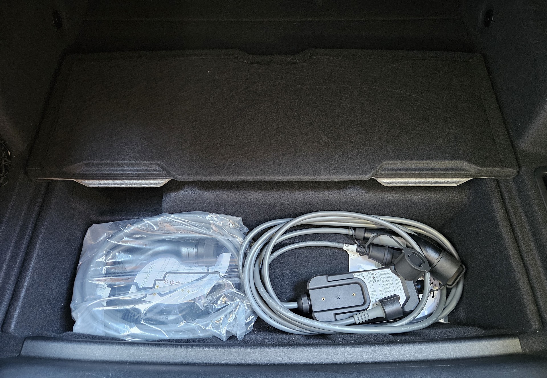 BMW iX2 xDrive 30 M Sport Pro-image-28