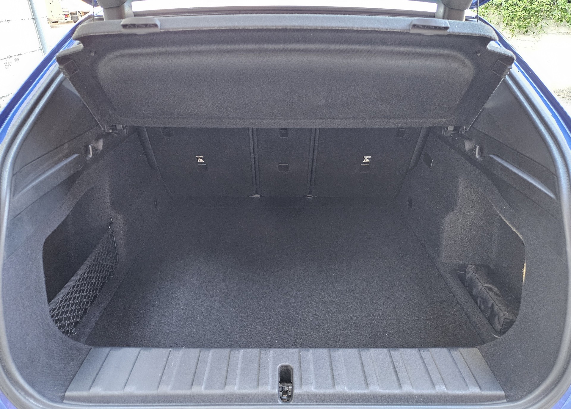BMW iX2 xDrive 30 M Sport Pro-image-27