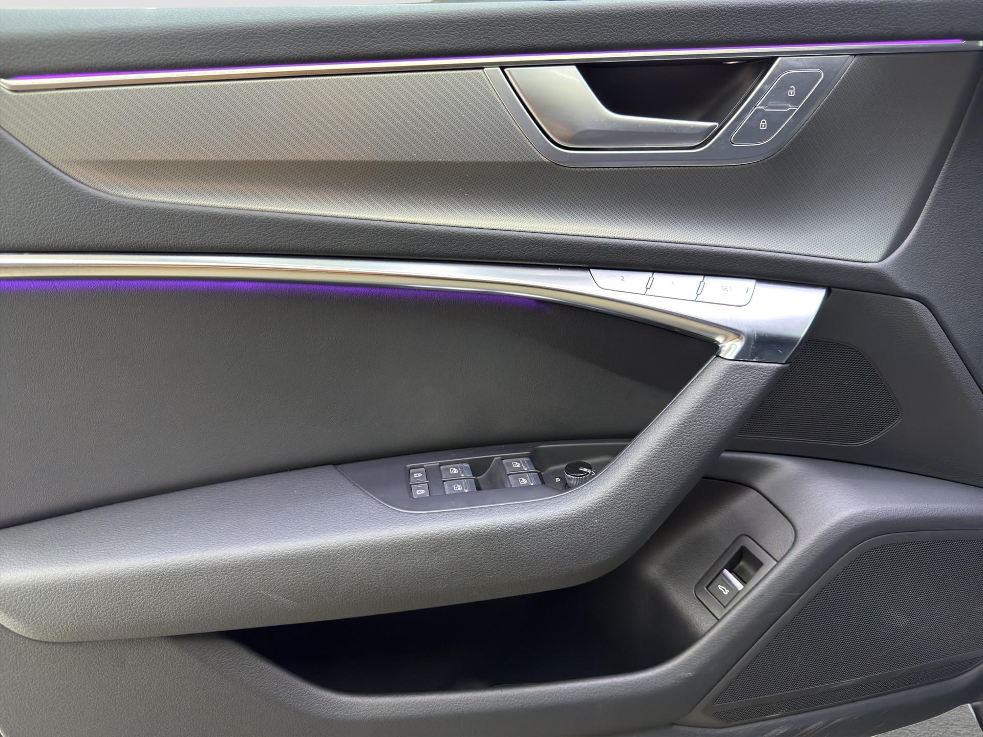AUDI A6 Avant 55 TFSI Sport quattro S-tronic-image-35