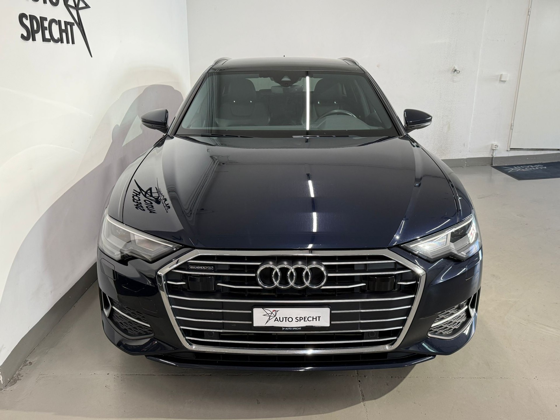 AUDI A6 Avant 55 TFSI Sport quattro S-tronic-image-2