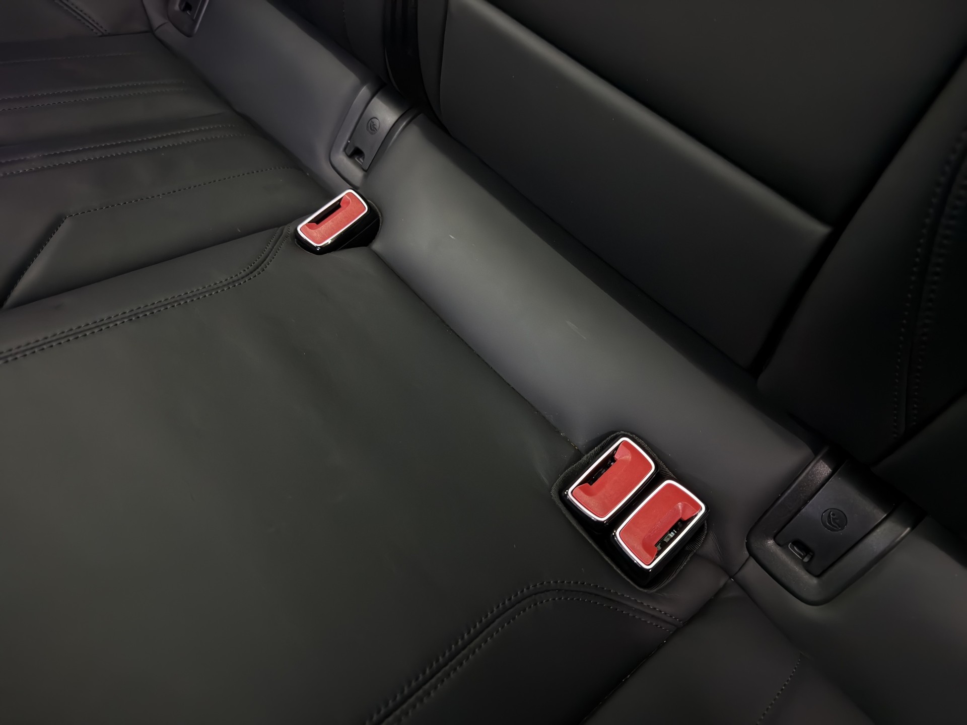 AUDI A6 Avant 55 TFSI Sport quattro S-tronic-image-34
