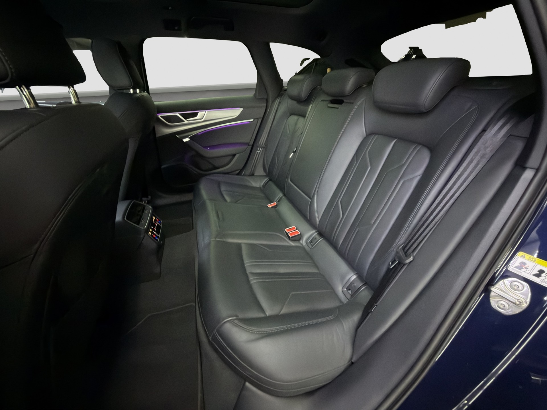 AUDI A6 Avant 55 TFSI Sport quattro S-tronic-image-13
