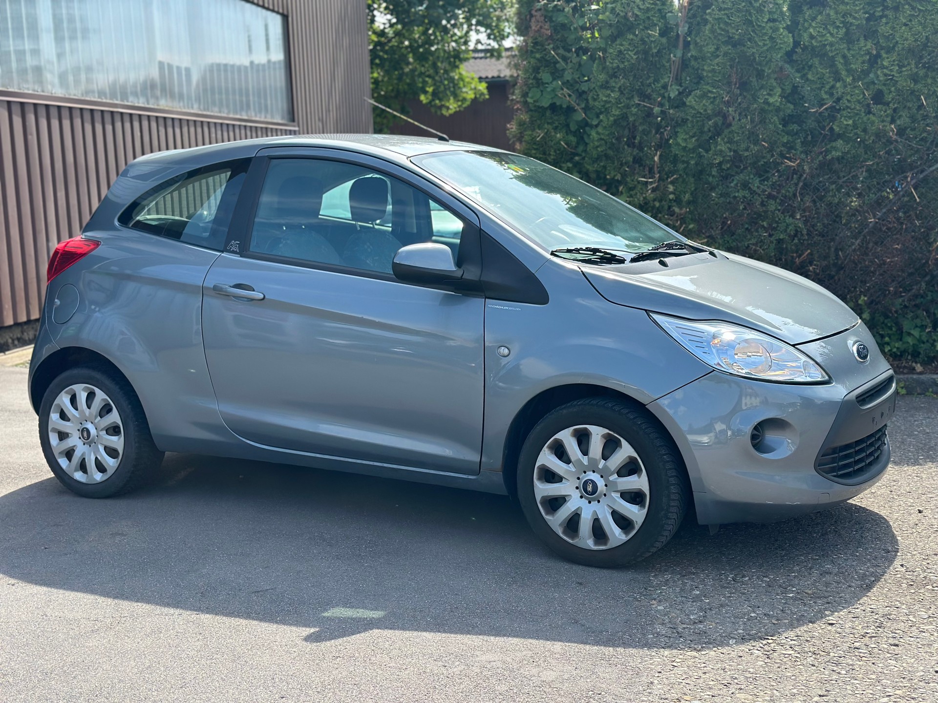 FORD KA 1.25 Ambiente-image-1