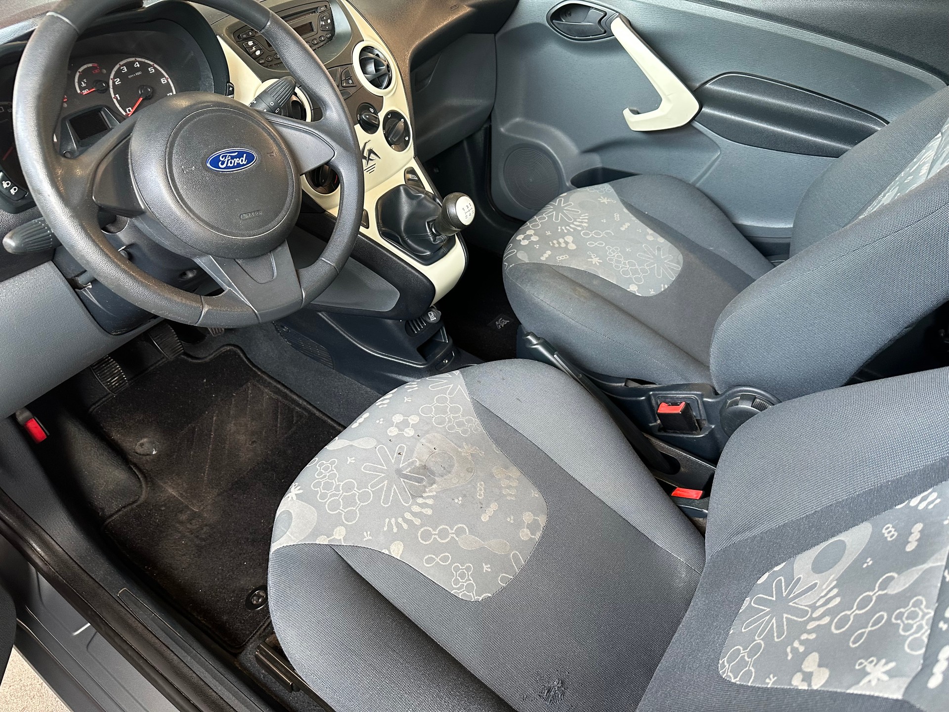 FORD KA 1.25 Ambiente-image-9