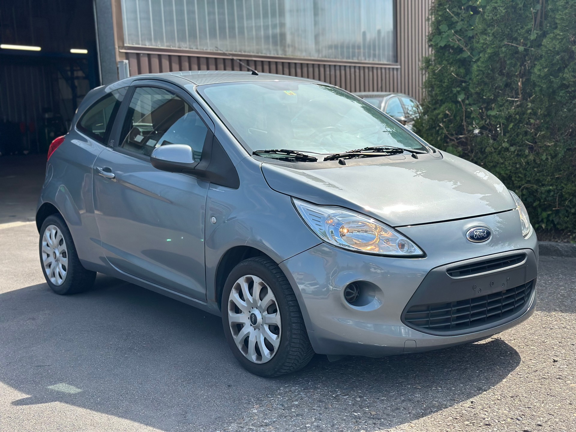 FORD KA 1.25 Ambiente-image-0