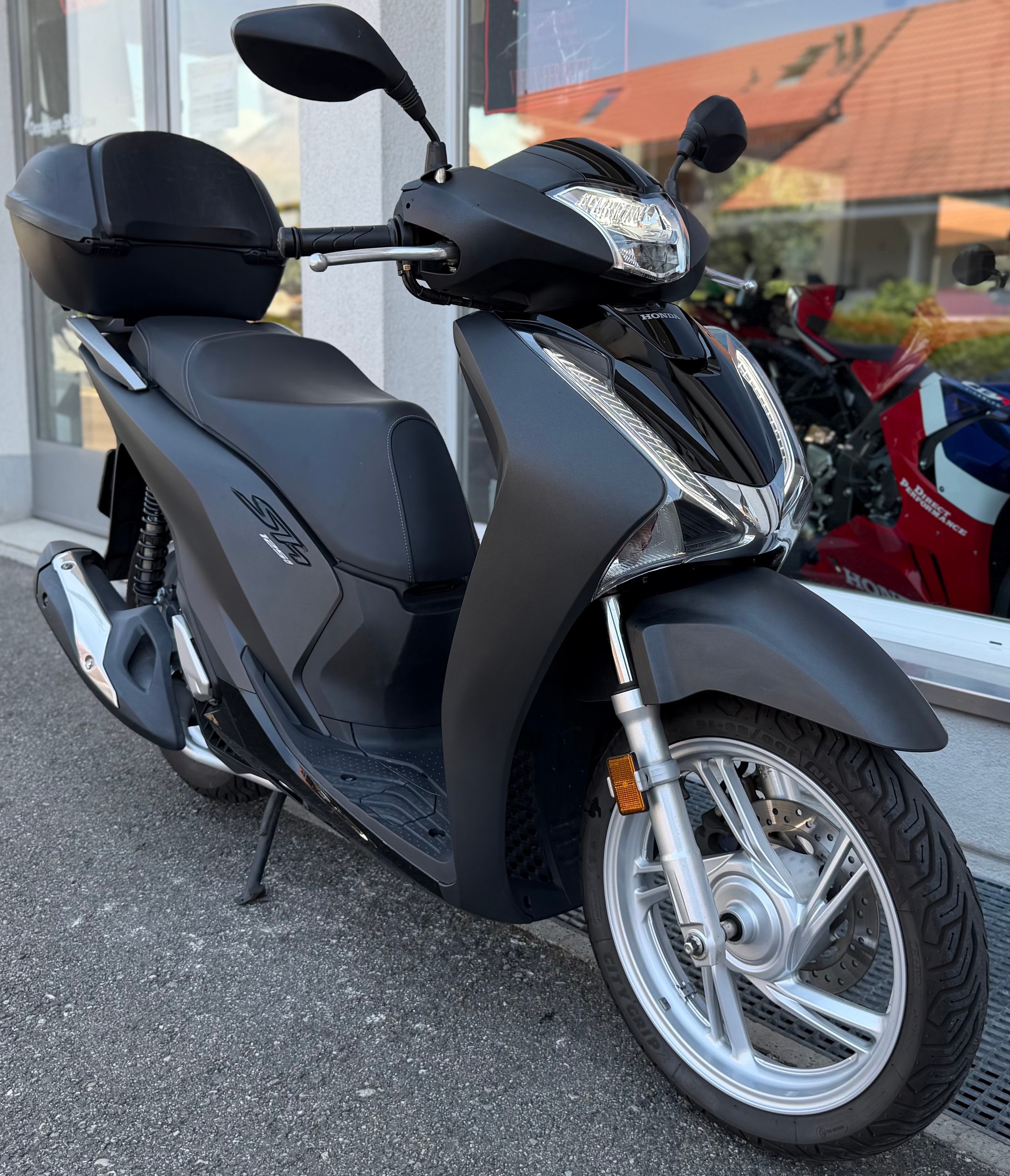 HONDA SH 125 i-showroom-element-2