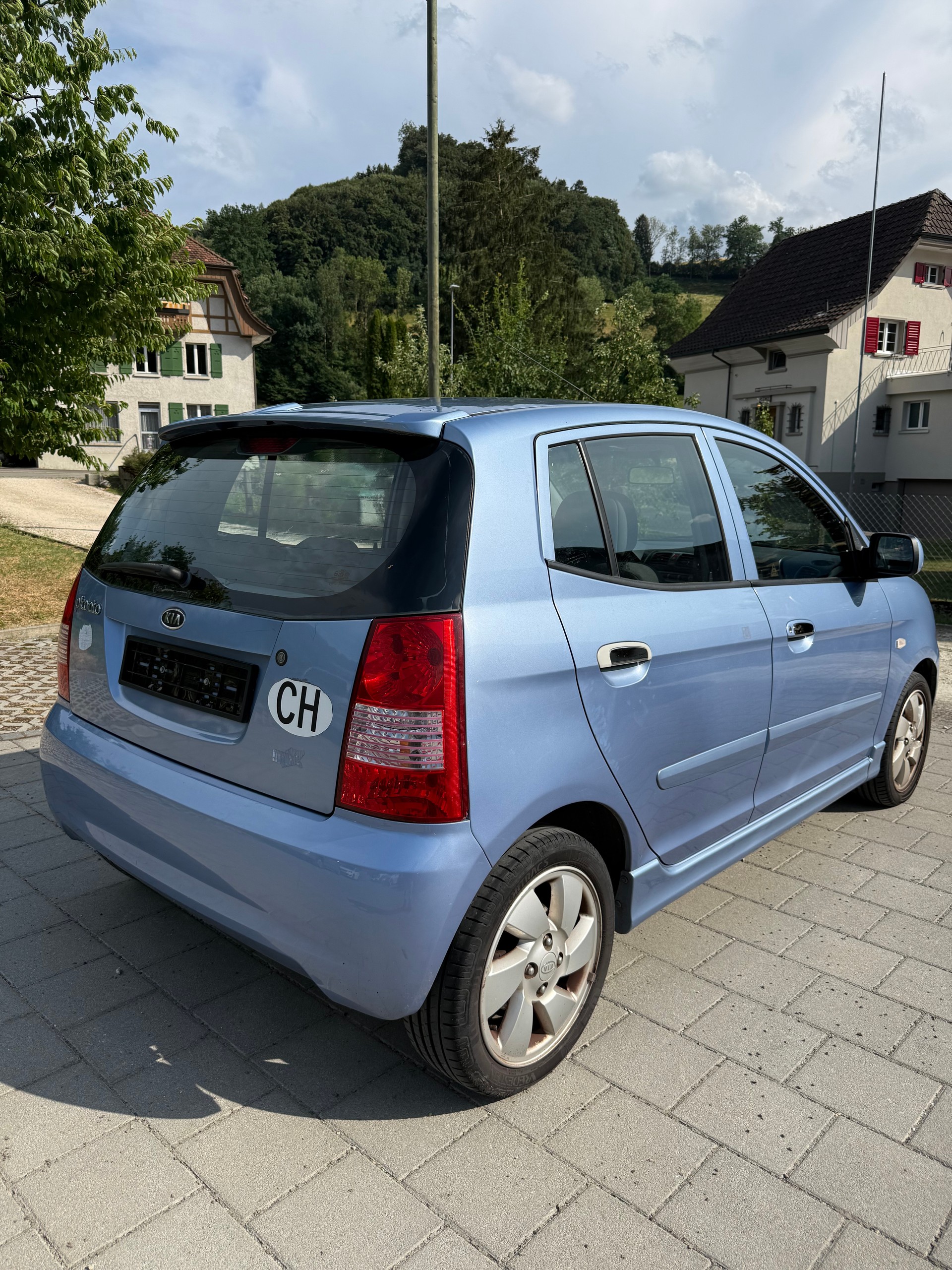 KIA 1.1 12V Classic-image-1