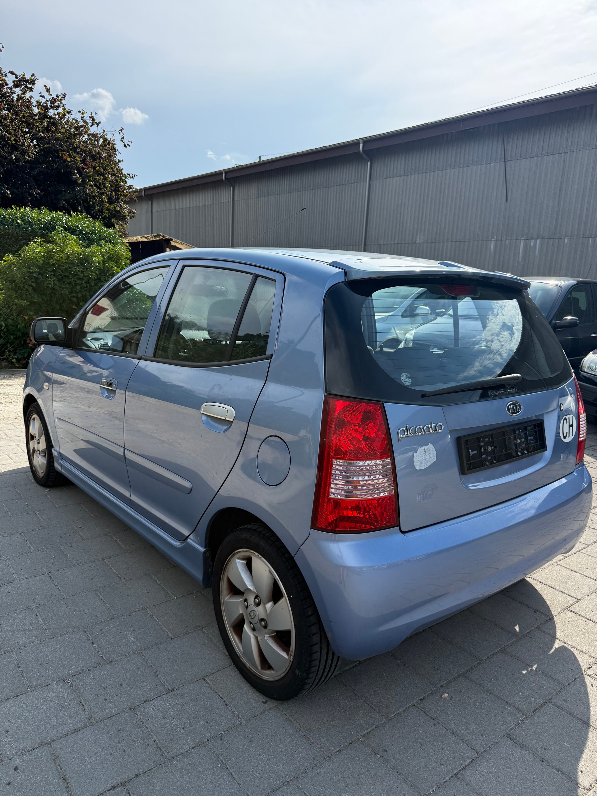 KIA 1.1 12V Classic-image-2