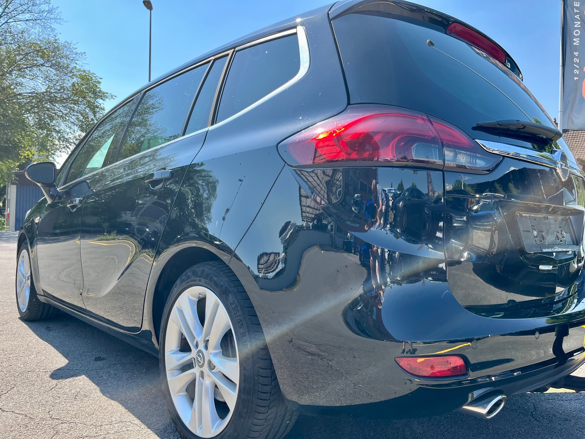 OPEL Zafira 1.6i Turbo Excellence Automatic*7 Plätzer*AHK 1800 Kg**-image-6