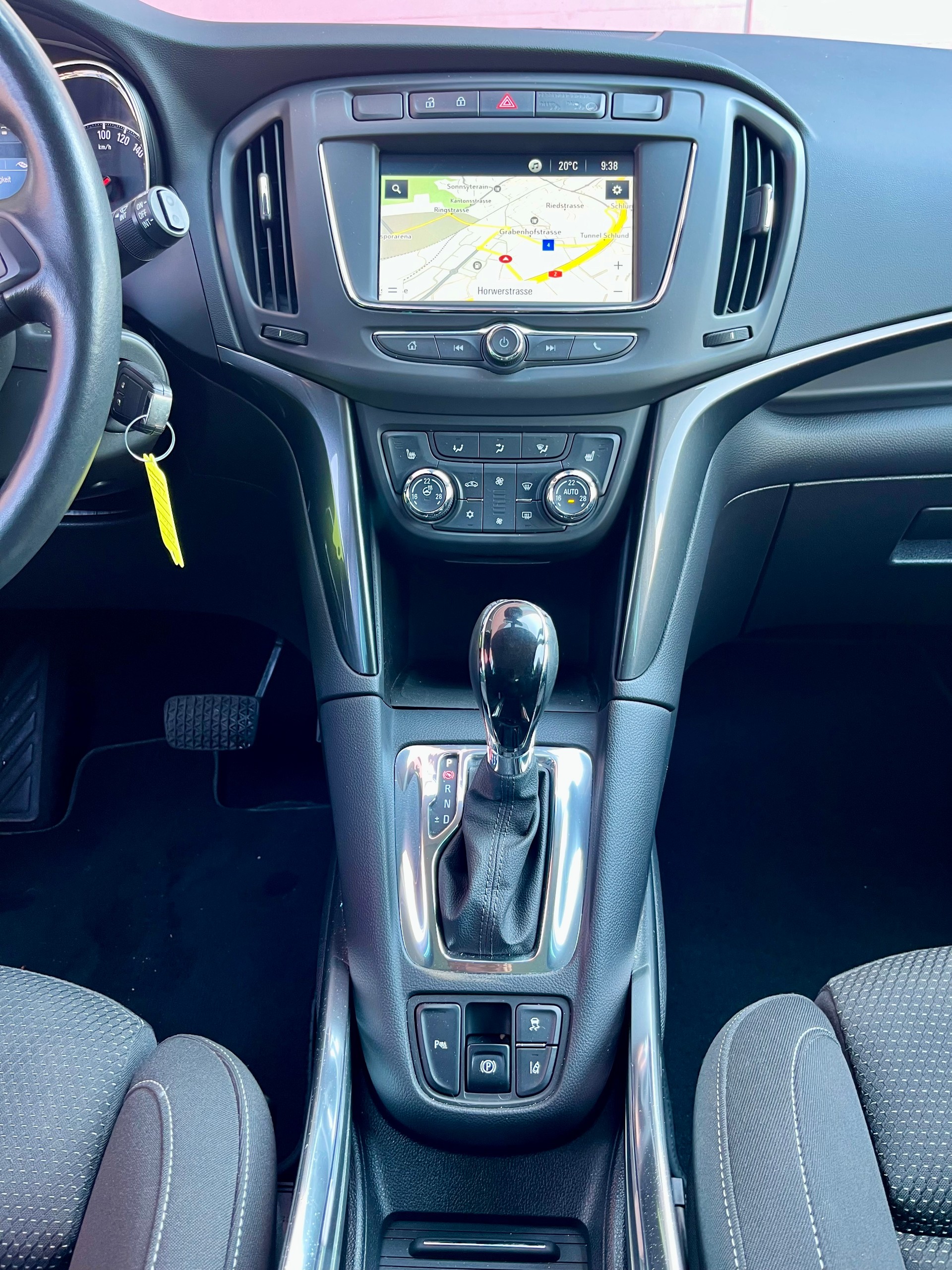 OPEL Zafira 1.6i Turbo Excellence Automatic*7 Plätzer*AHK 1800 Kg**-image-12