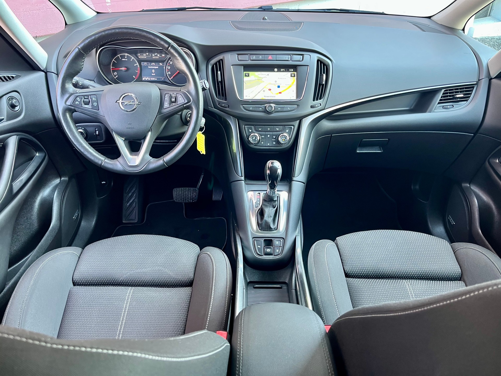 OPEL Zafira 1.6i Turbo Excellence Automatic*7 Plätzer*AHK 1800 Kg**-image-11