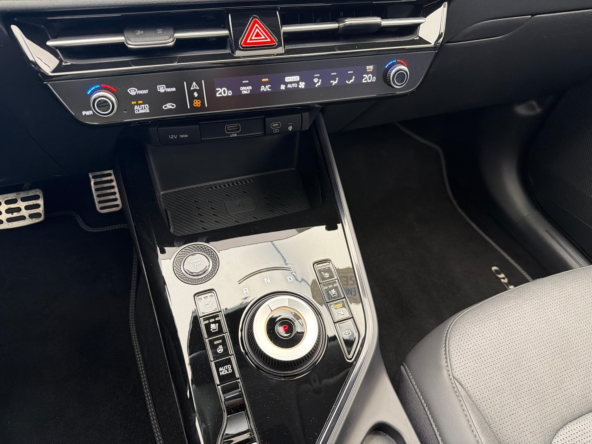KIA Niro 1.6 GDi Hybrid Style-image-16