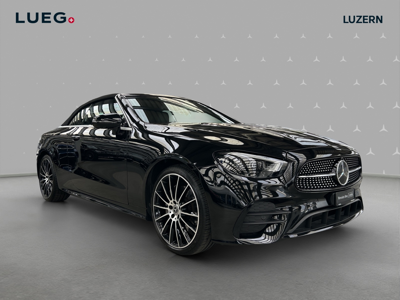 MERCEDES-BENZ E 200 Cabriolet 4Matic AMG Line 9G-Tronic-image-4