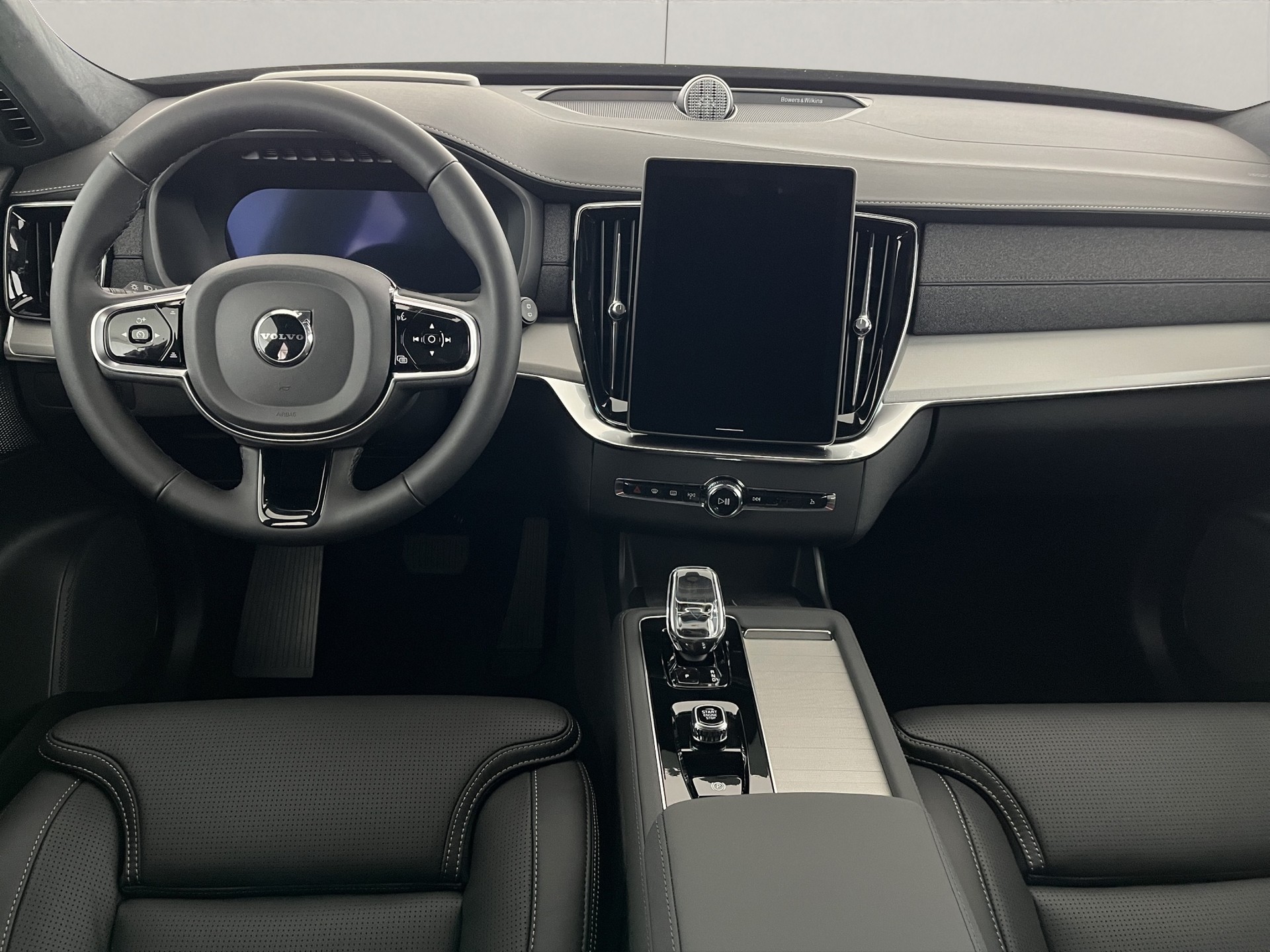 VOLVO XC90 2.0 T8 TE Black Edition eAWD-image-9