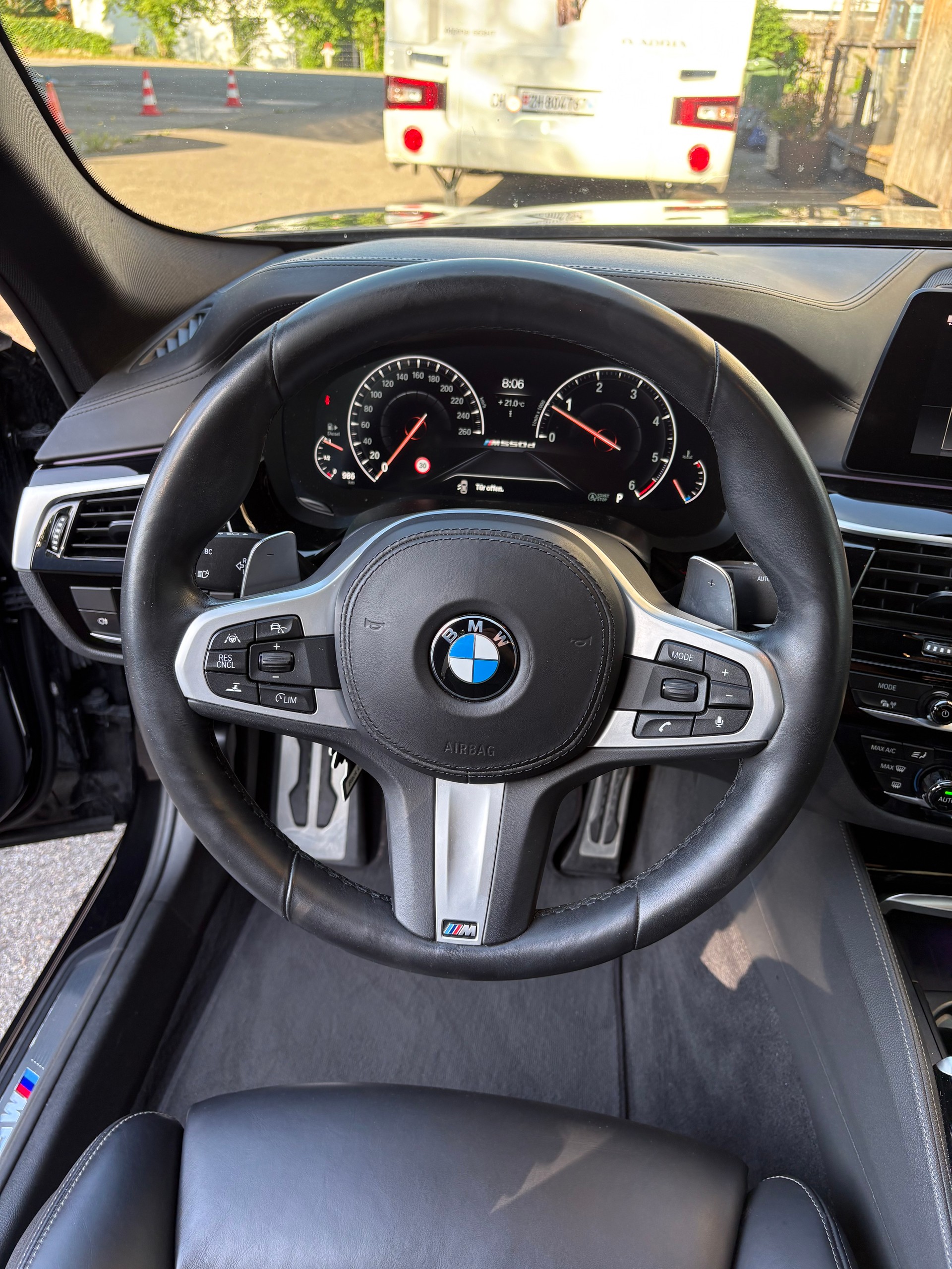 BMW M550d xDrive Steptronic-image-8