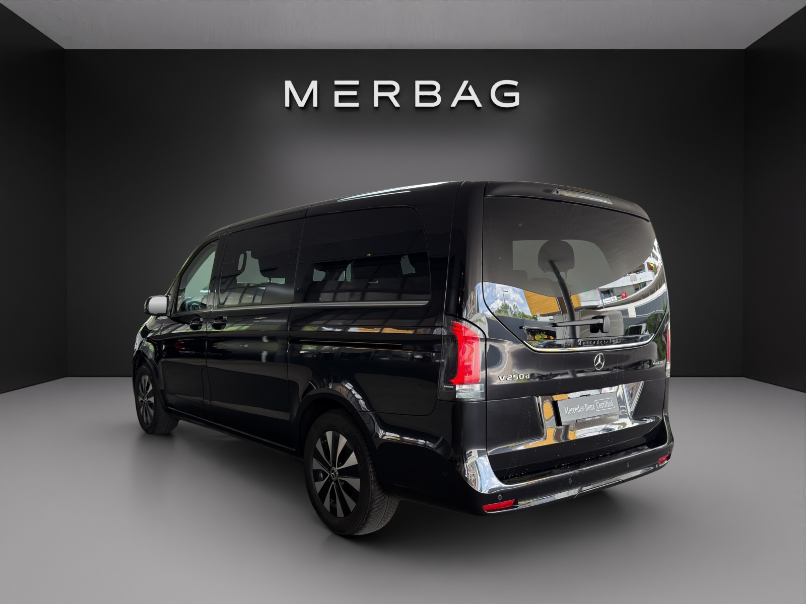 MERCEDES-BENZ V 250 d lang Avantgarde 4Matic G-Tronic-image-5