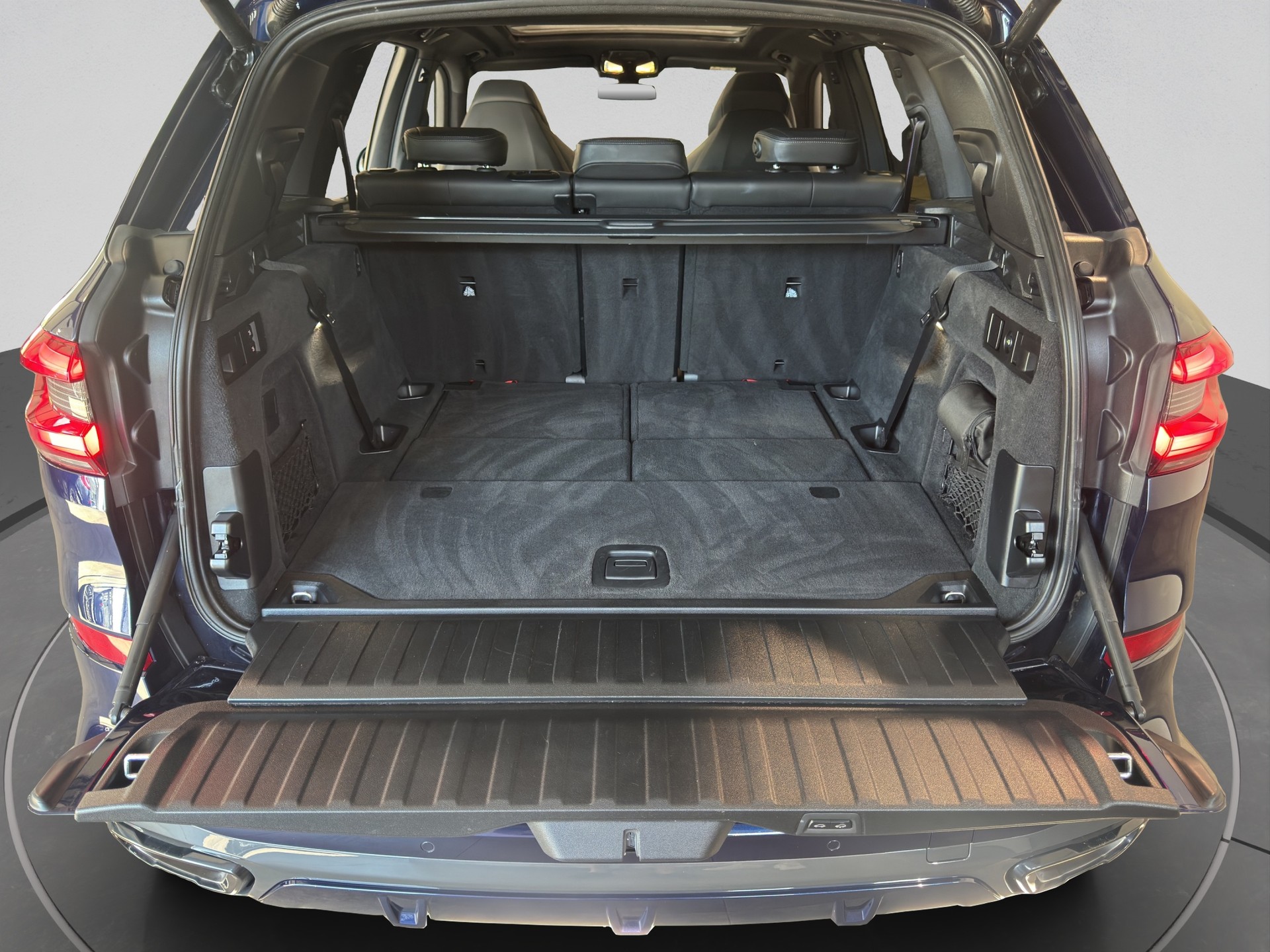 BMW X5 xDrive 48V 40i M Sport Steptronic-image-15