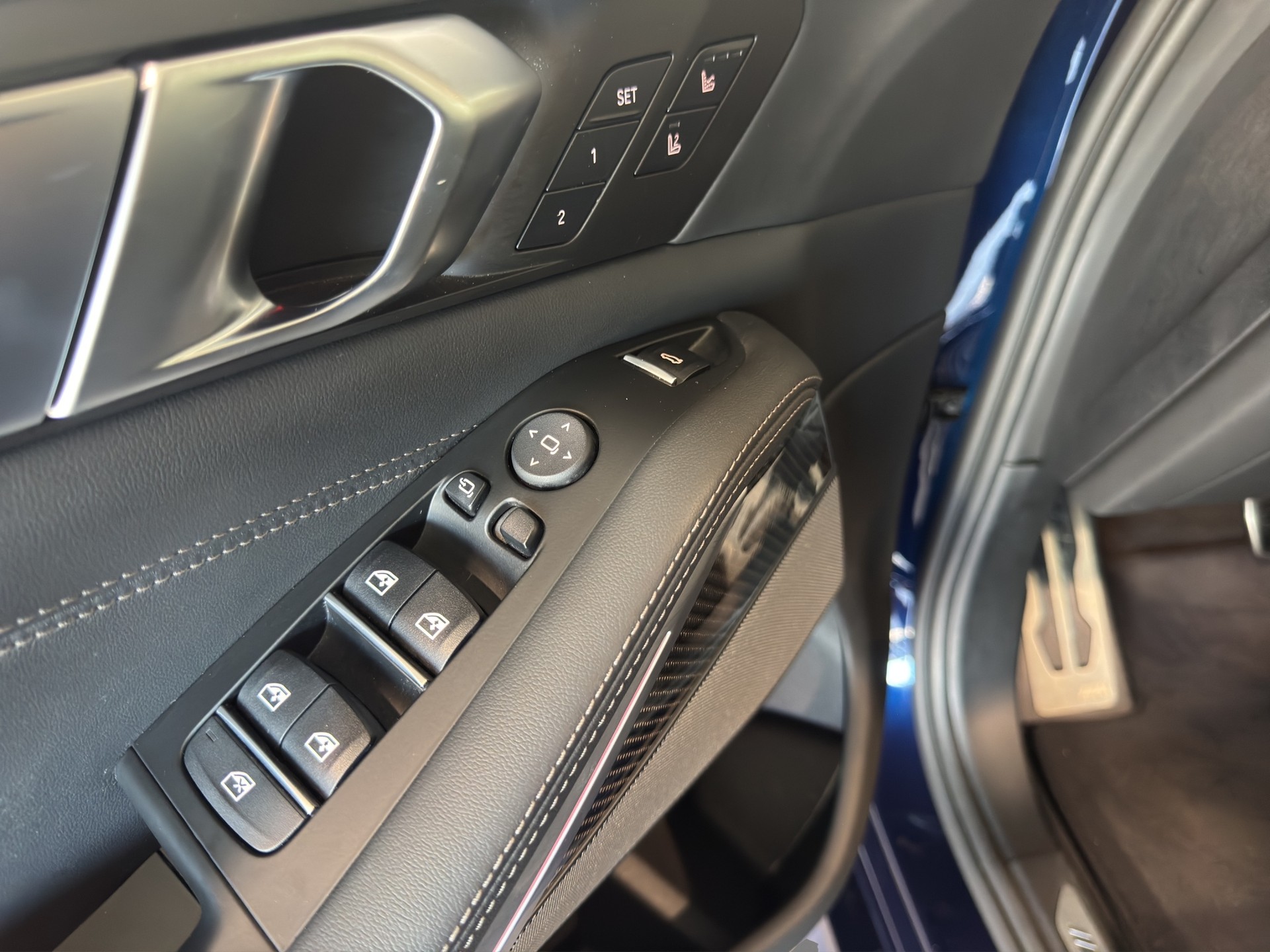 BMW X5 xDrive 48V 40i M Sport Steptronic-image-10