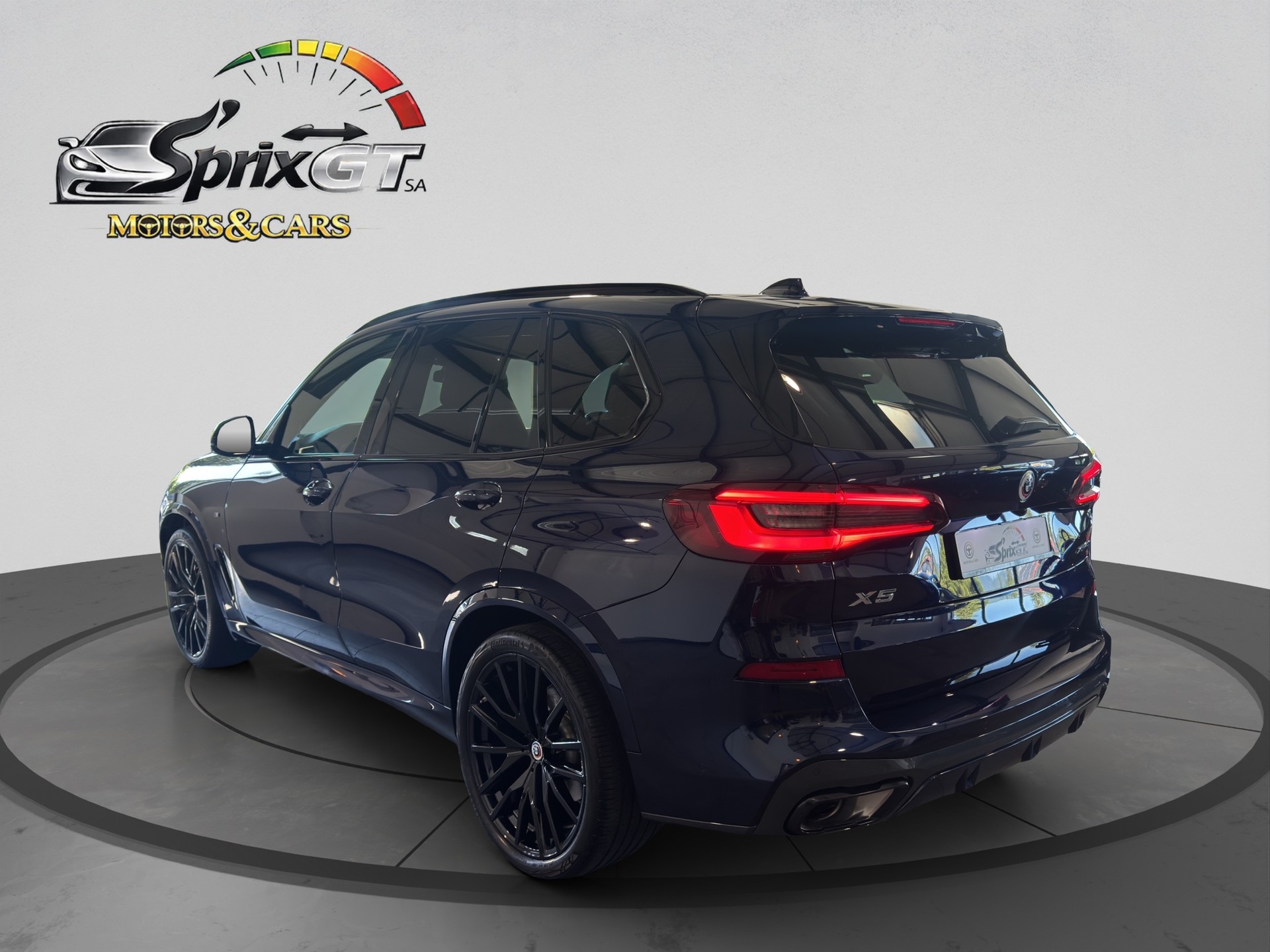 BMW X5 xDrive 48V 40i M Sport Steptronic-image-2